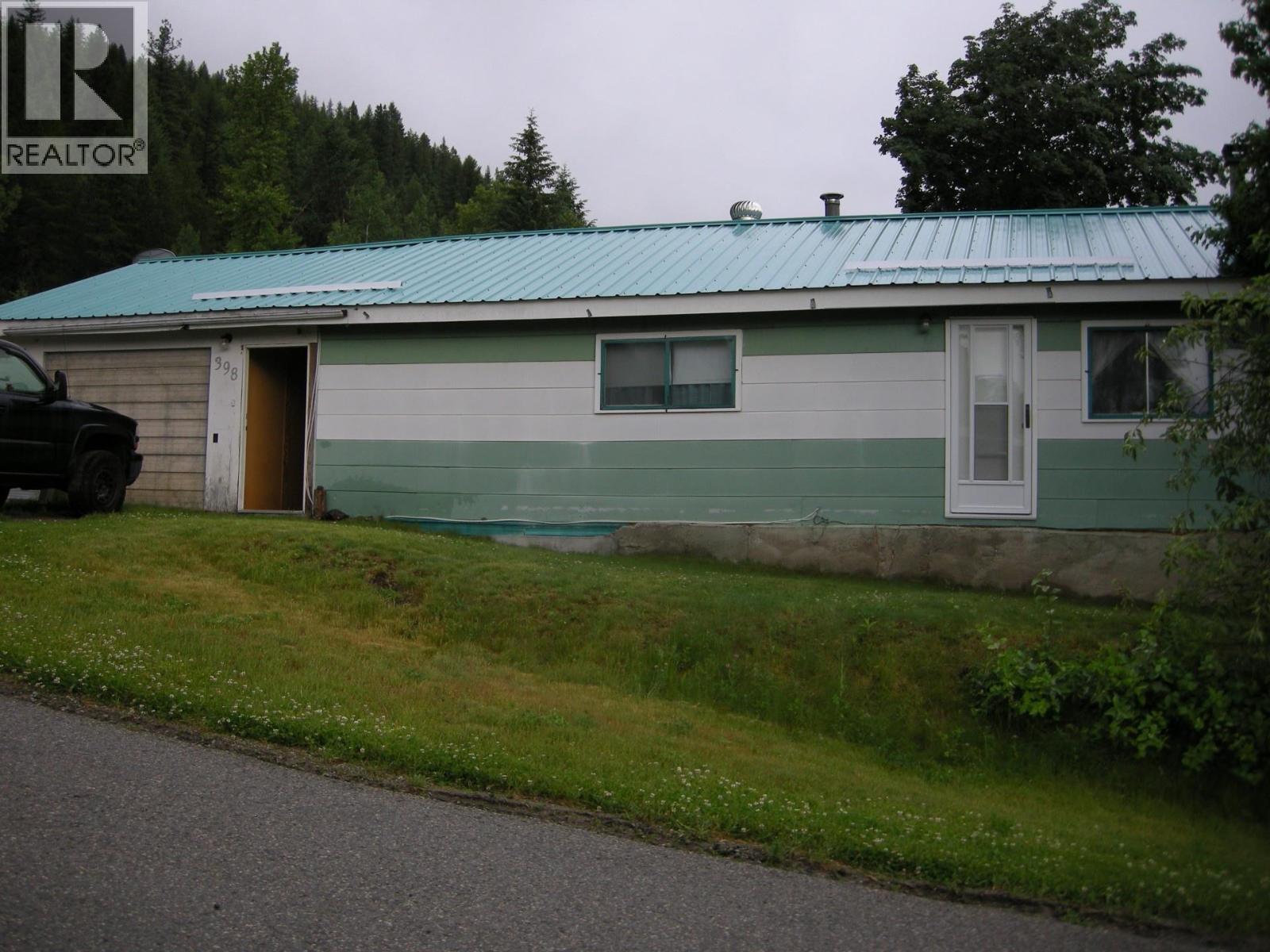 398 Marguerite Avenue - 22