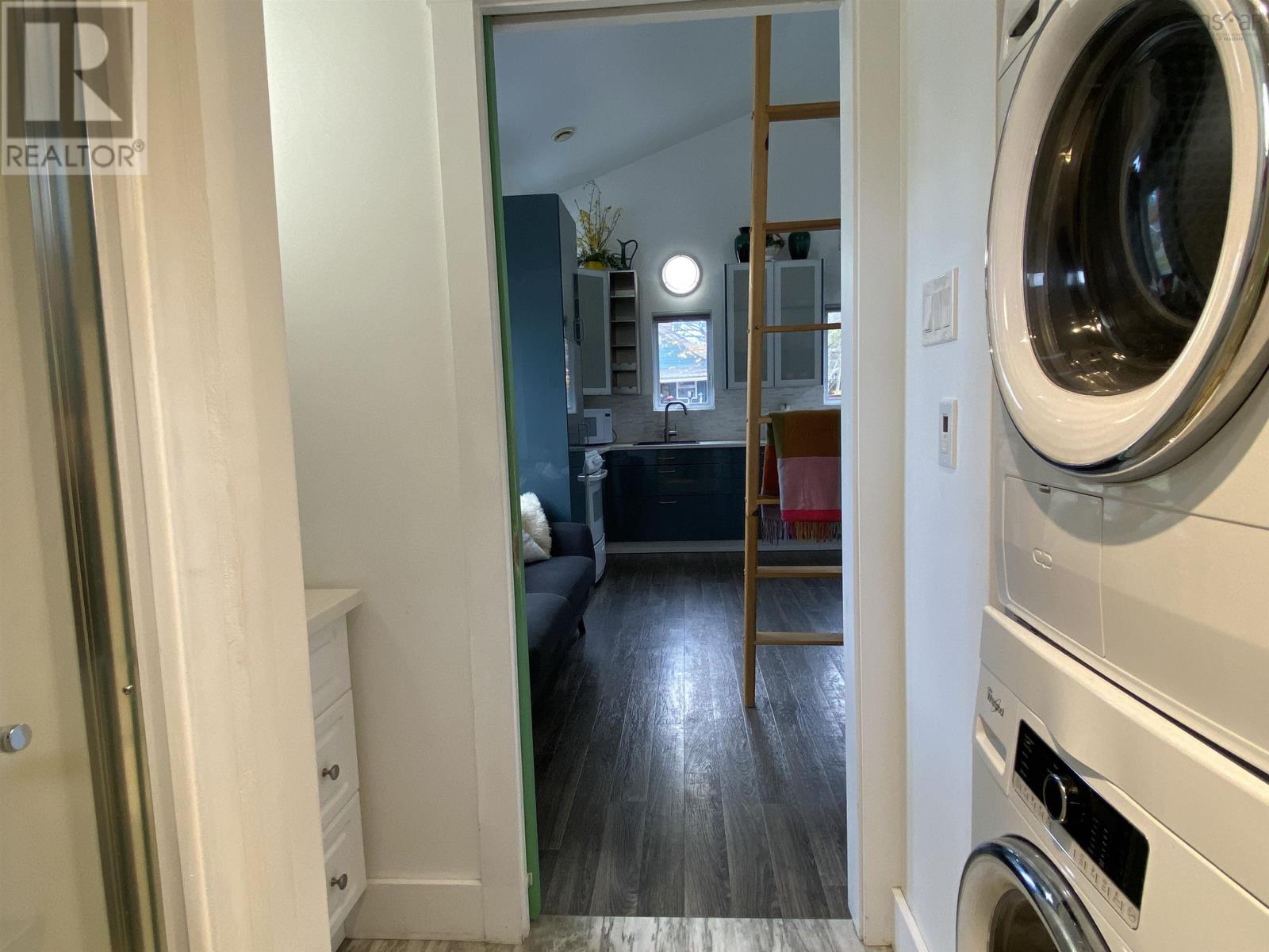52 Wolfe Street - 18
