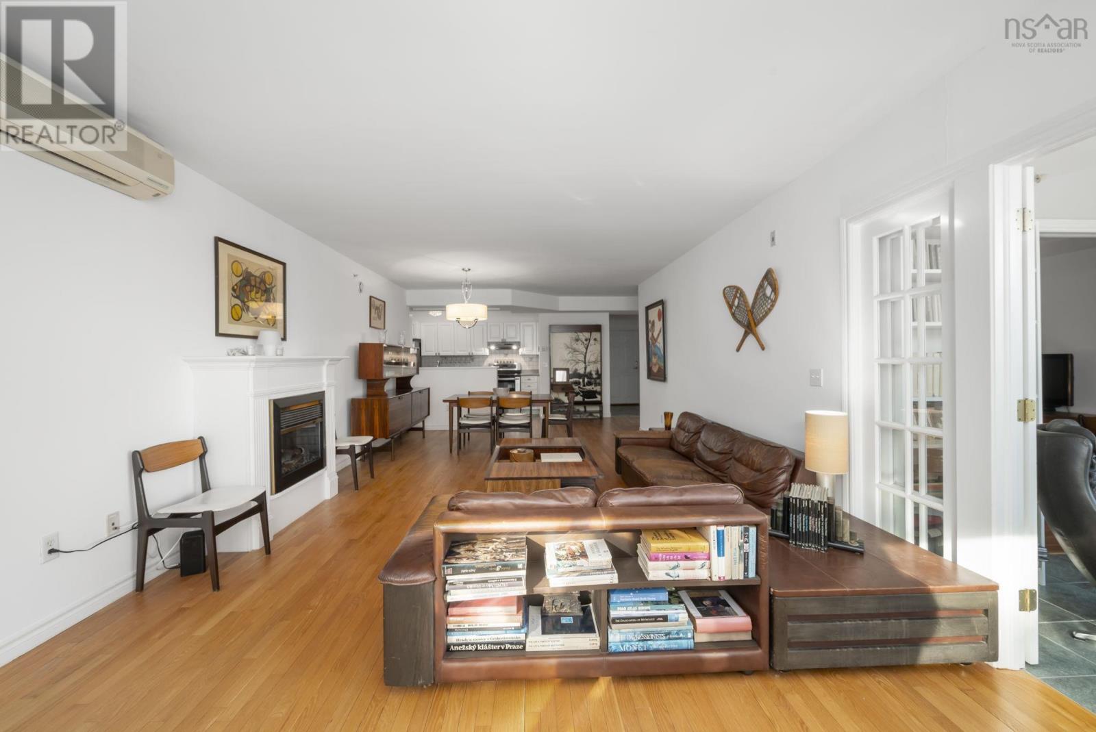 #106 99 Waterfront Drive - 18