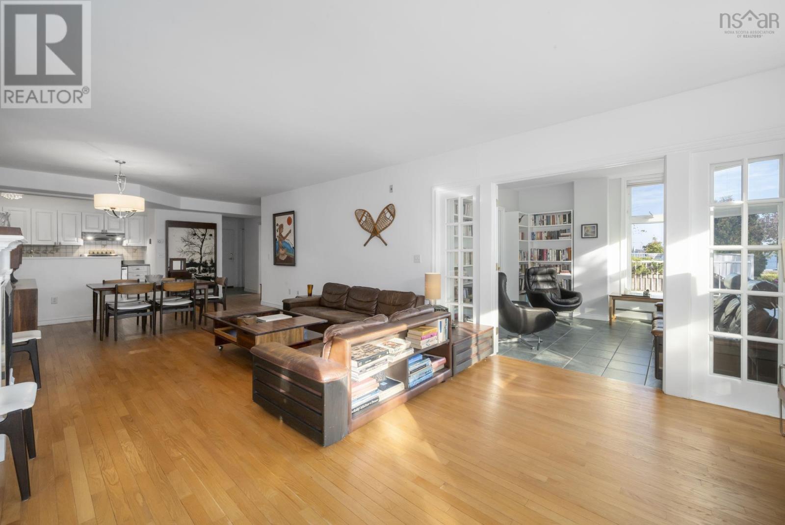 #106 99 Waterfront Drive - 23