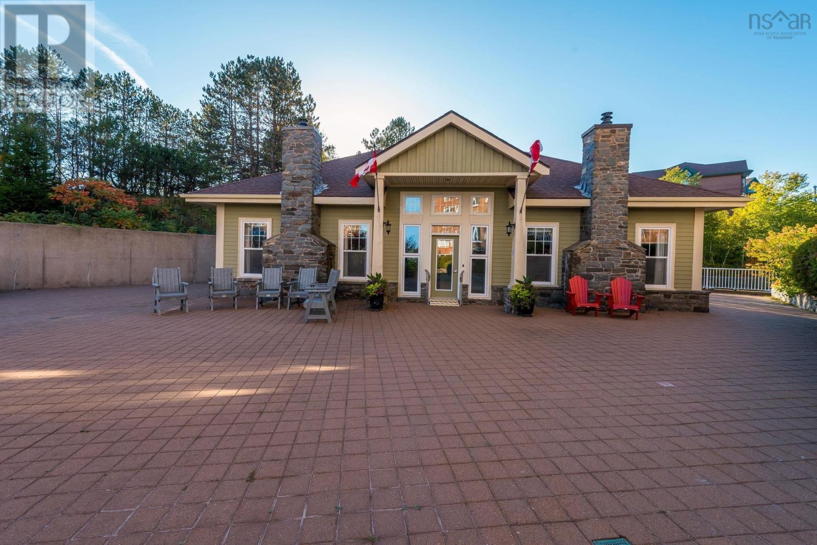 #106 99 Waterfront Drive - 40