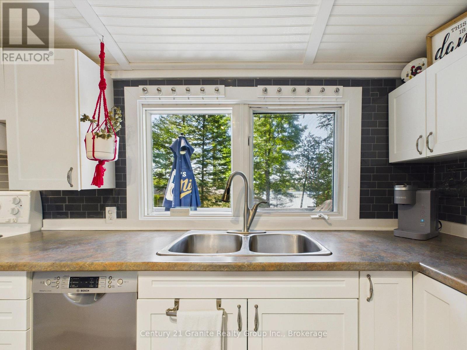 1019 PIKE LANE - Image 11