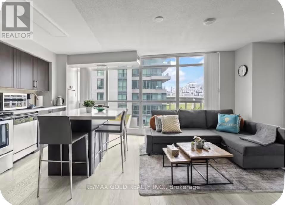 #620 215 FORT YORK BOULEVARD - Image 2