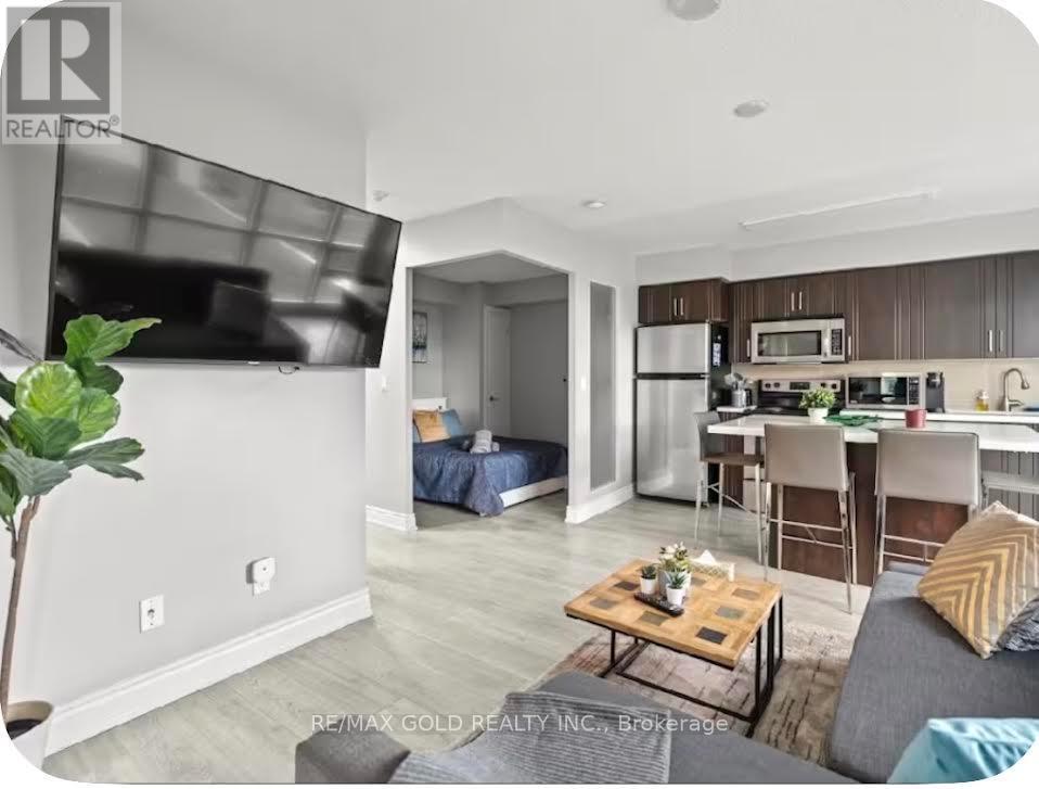 #620 215 FORT YORK BOULEVARD - Image 5