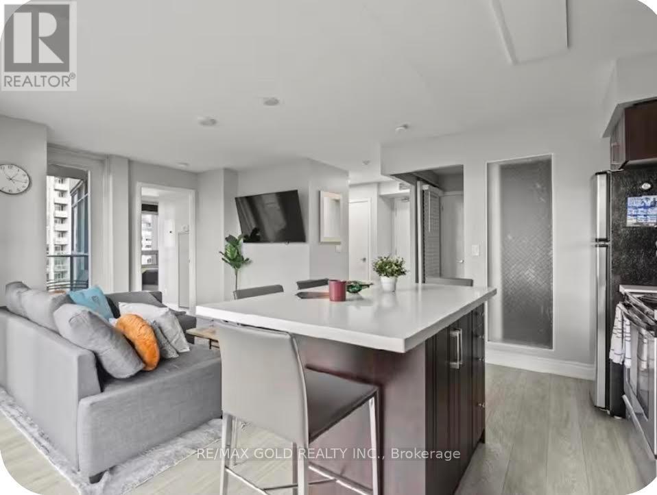 #620 215 FORT YORK BOULEVARD - Image 7
