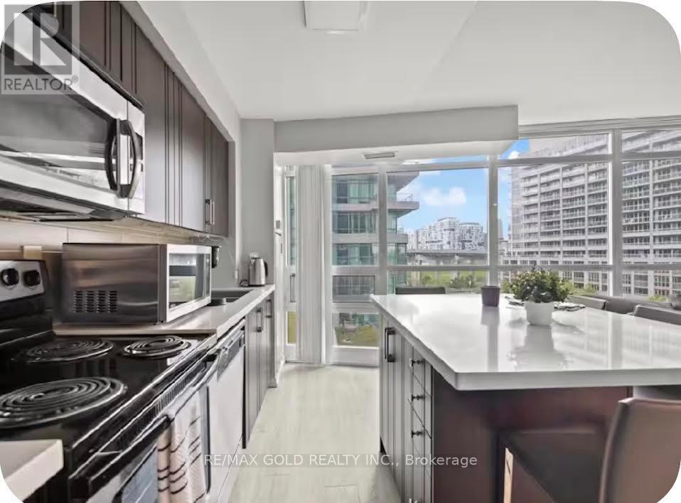 #620 215 FORT YORK BOULEVARD - Image 8