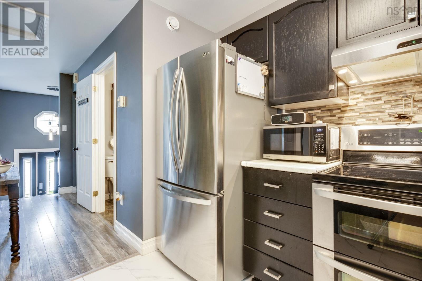 156 Hemlock Drive - 15