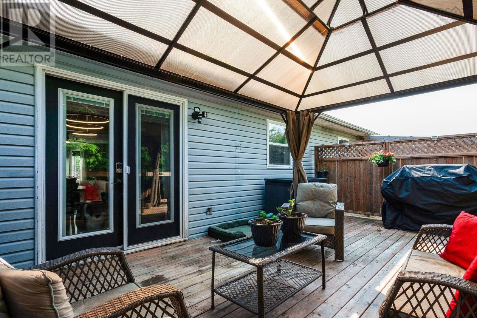 156 Hemlock Drive - 39