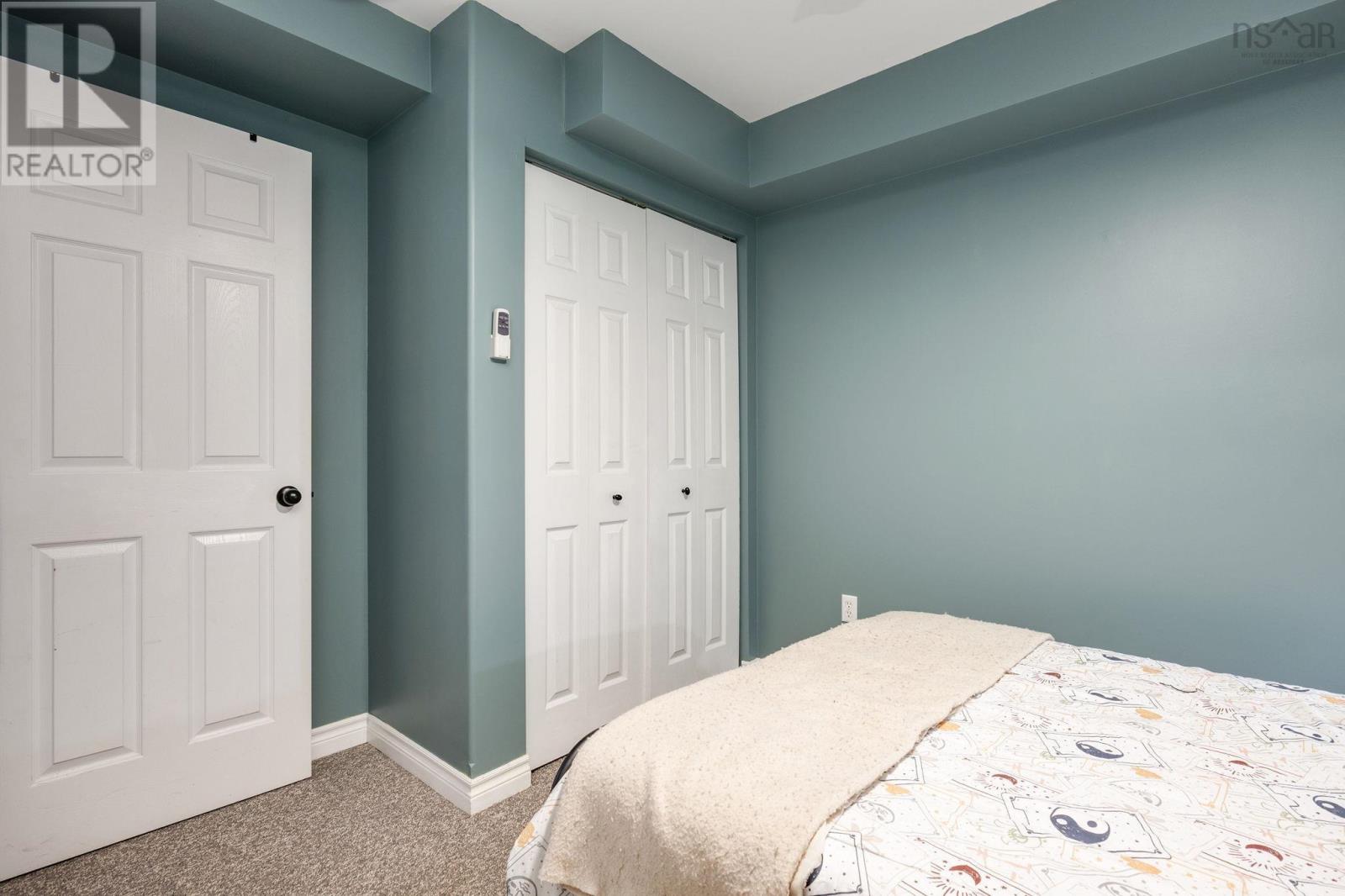 156 Hemlock Drive - 35