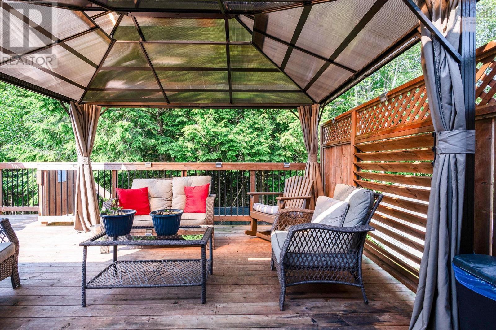 156 Hemlock Drive - 37