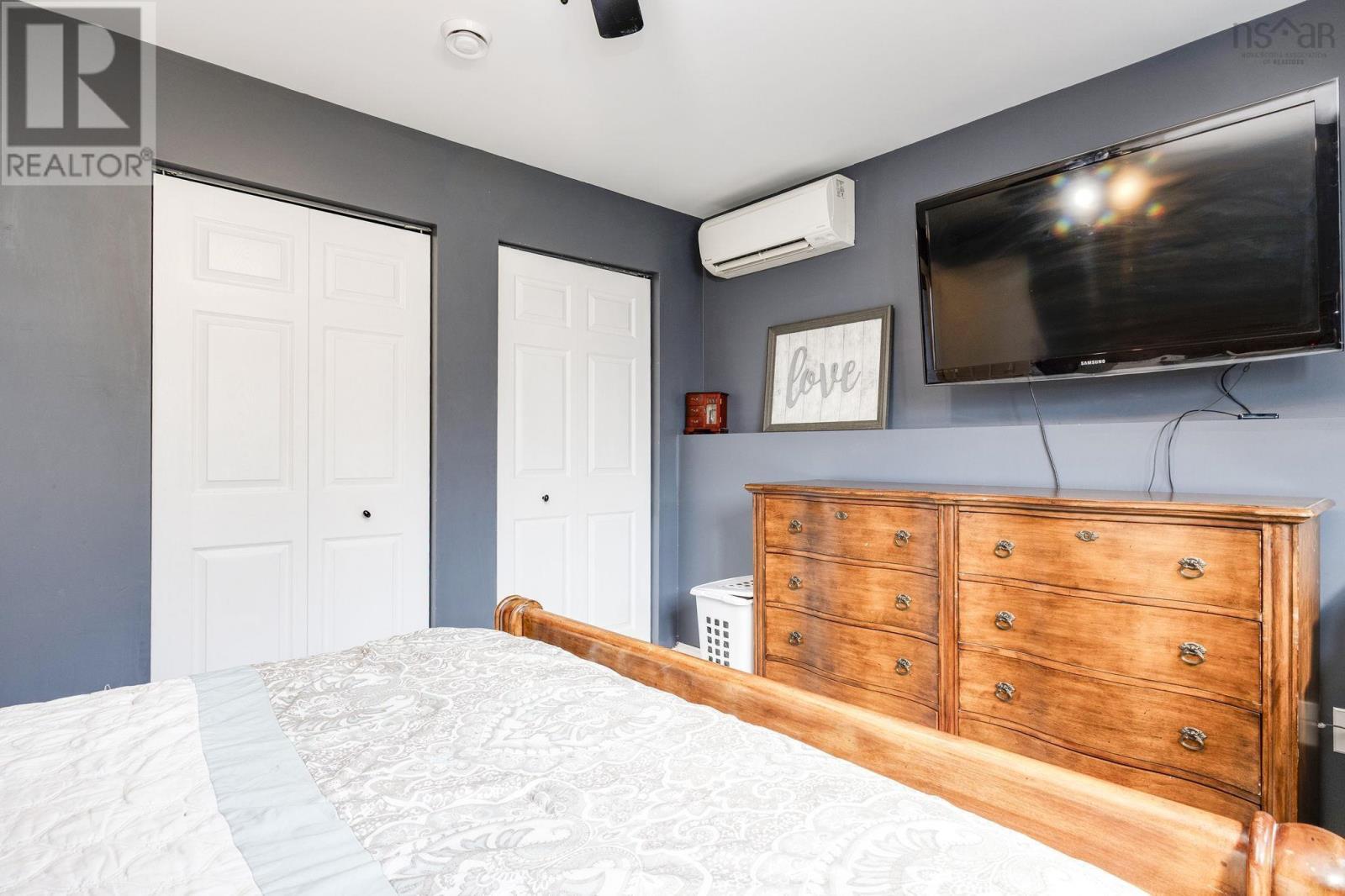 156 Hemlock Drive - 27