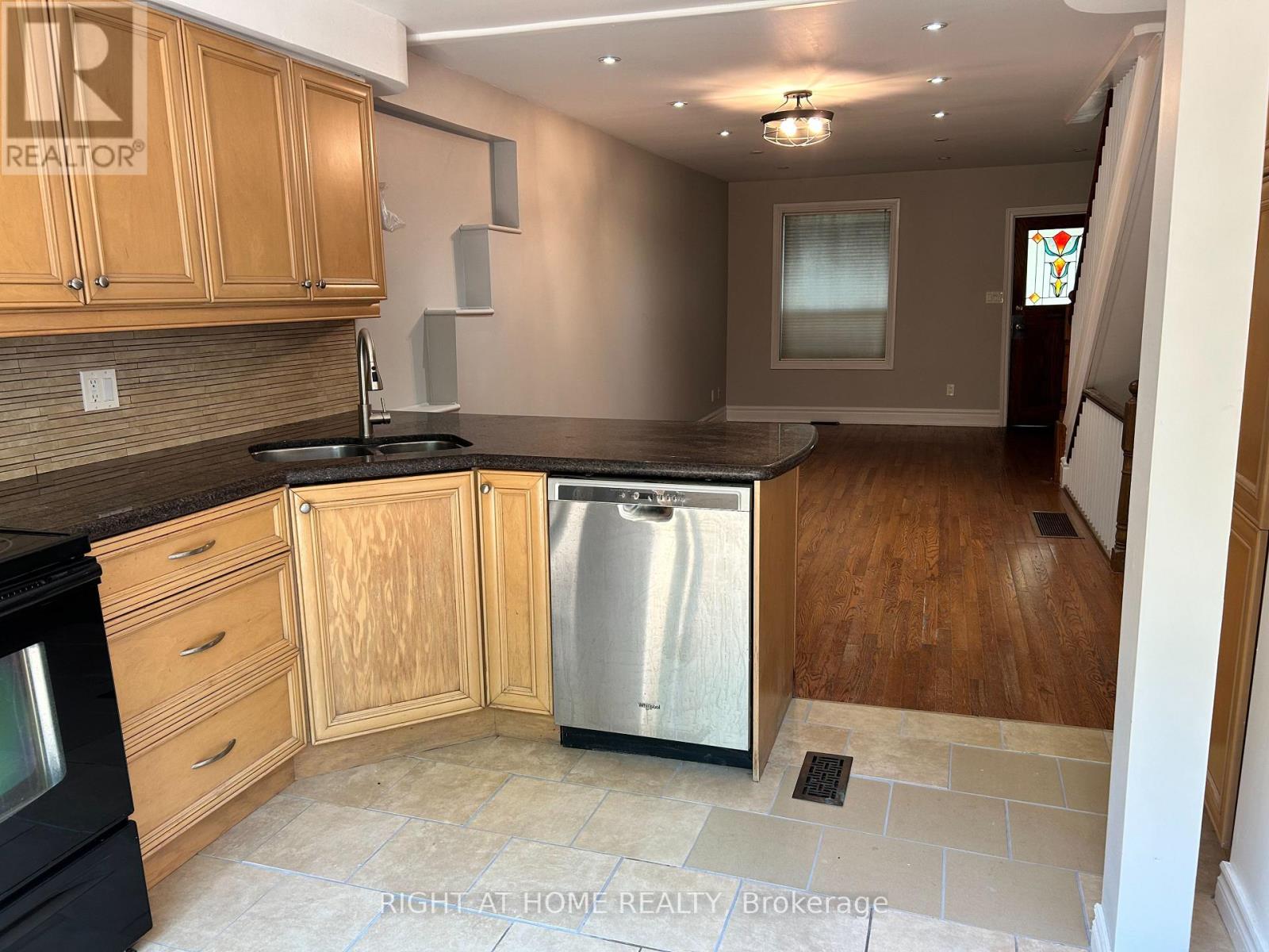 280 KENILWORTH AVENUE - 12