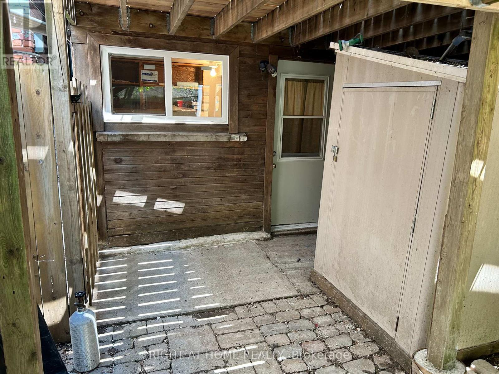280 KENILWORTH AVENUE - 20