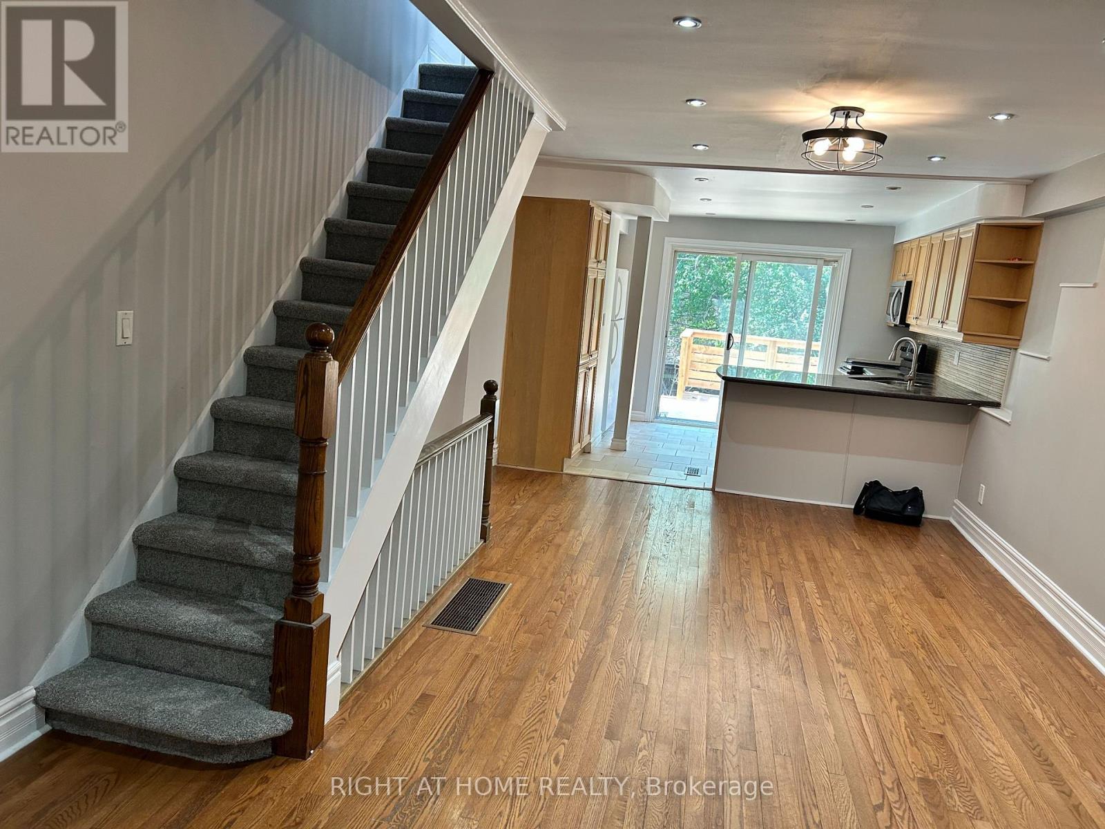 280 KENILWORTH AVENUE - 8