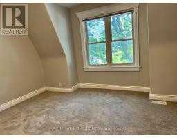 280 Kenilworth Avenue, Toronto, ON M4L3S8 Photo 22
