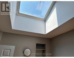 280 Kenilworth Avenue, Toronto, ON M4L3S8 Photo 25