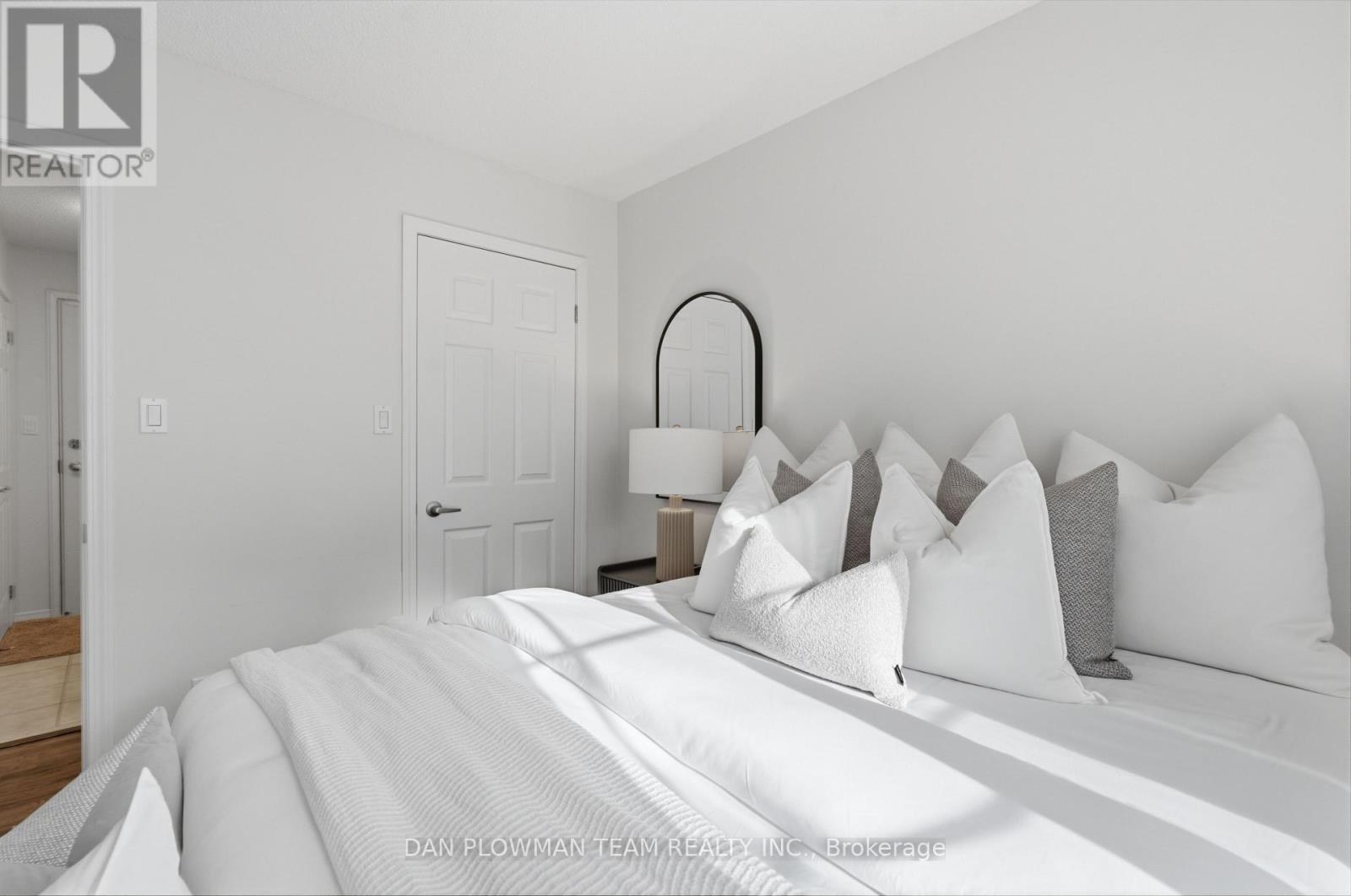 #112 75 SHIPWAY AVENUE - 22