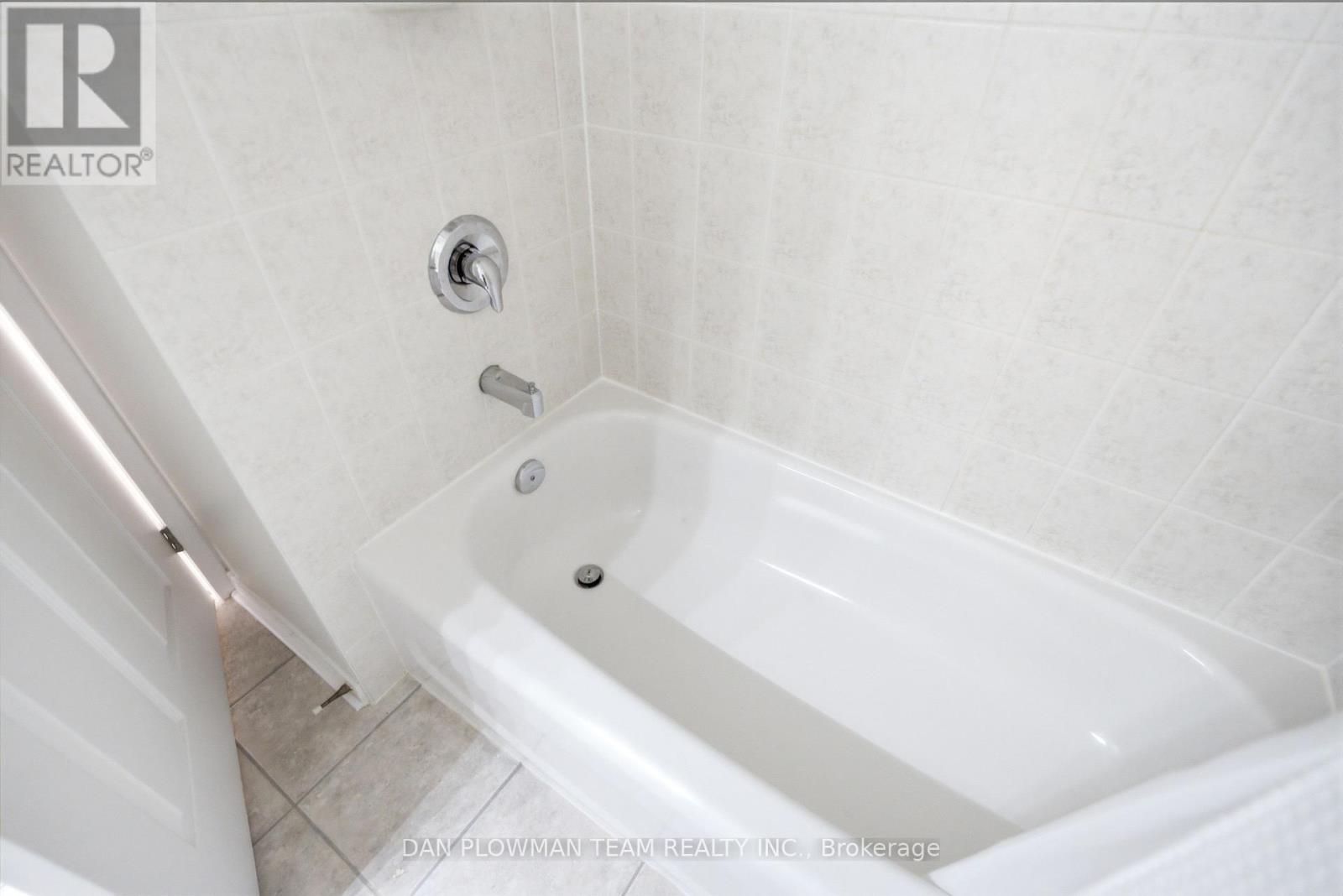 #112 75 SHIPWAY AVENUE - 29