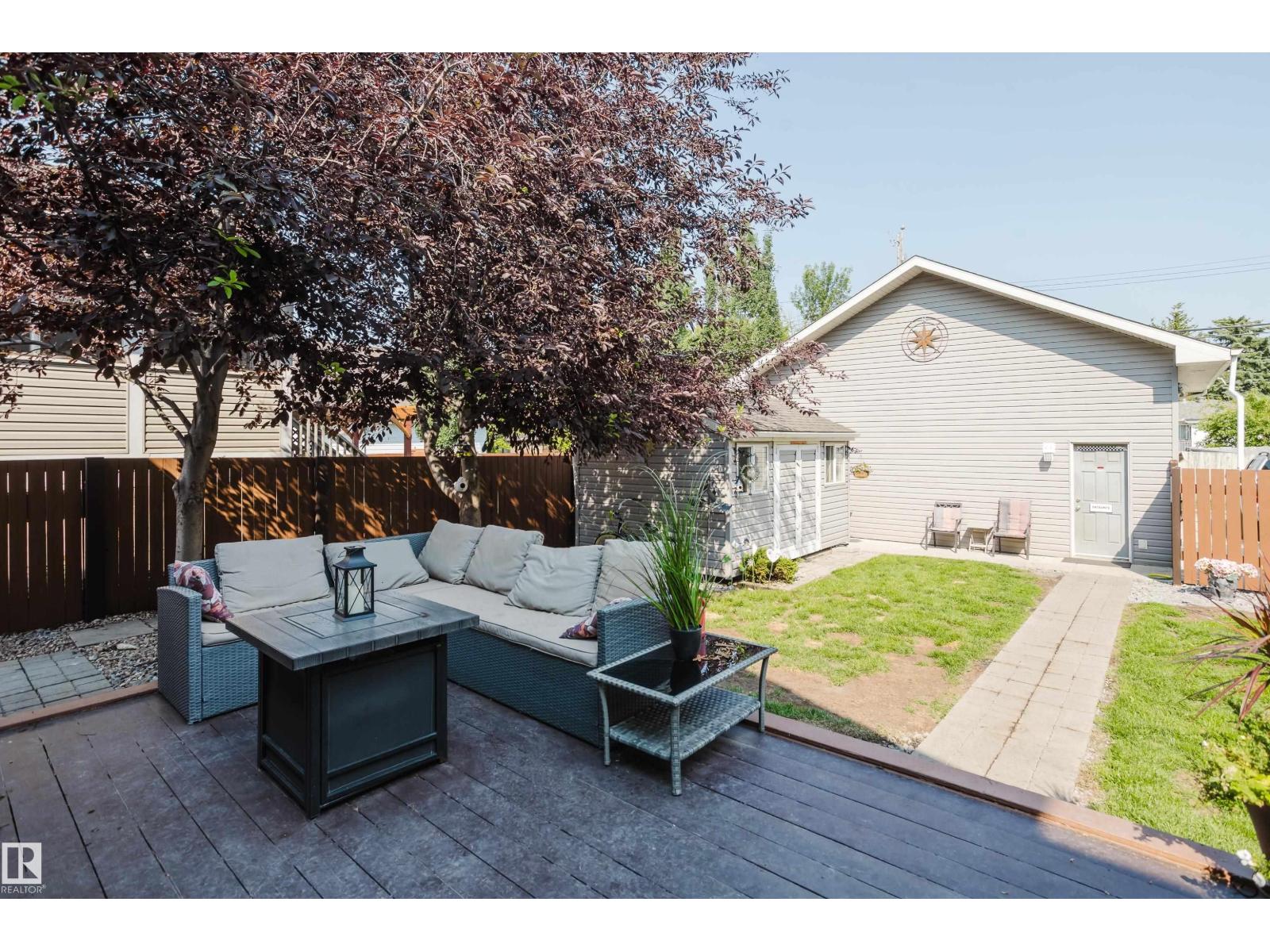 9729 159 ST NW - 42