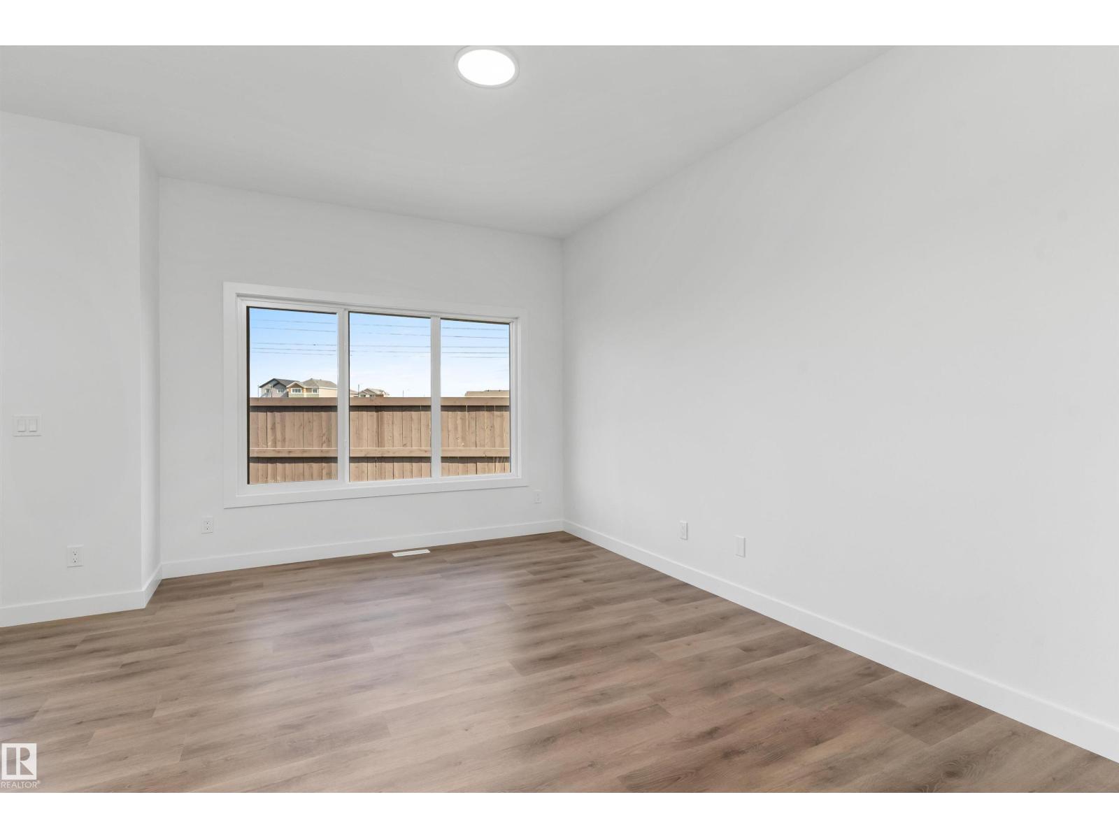 19356 29 Avenue NW - Photo 15