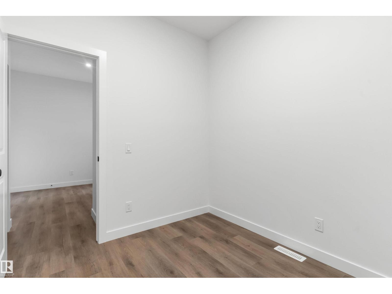 19356 29 Avenue NW - Photo 6