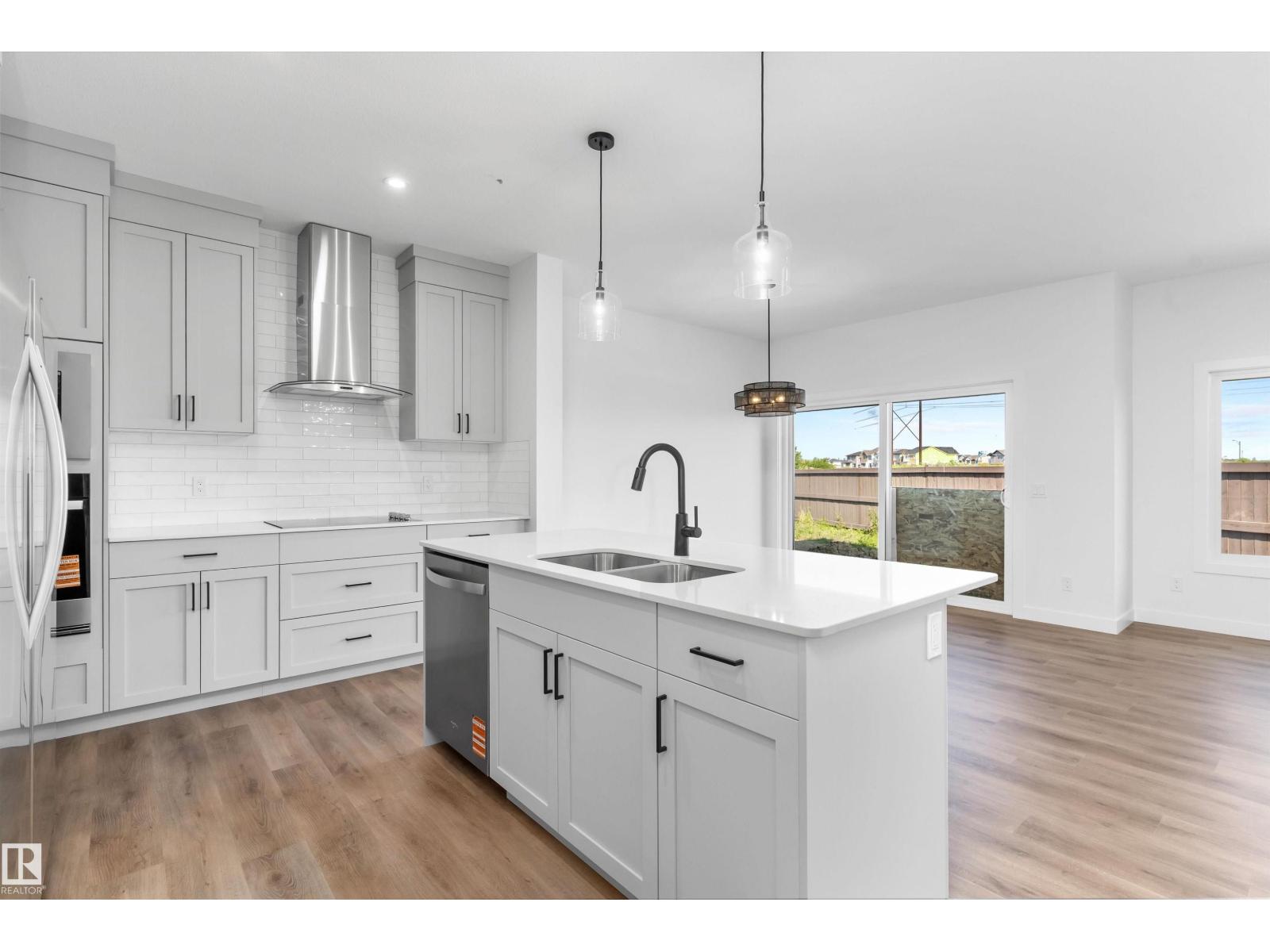 19356 29 Avenue NW - Photo 7