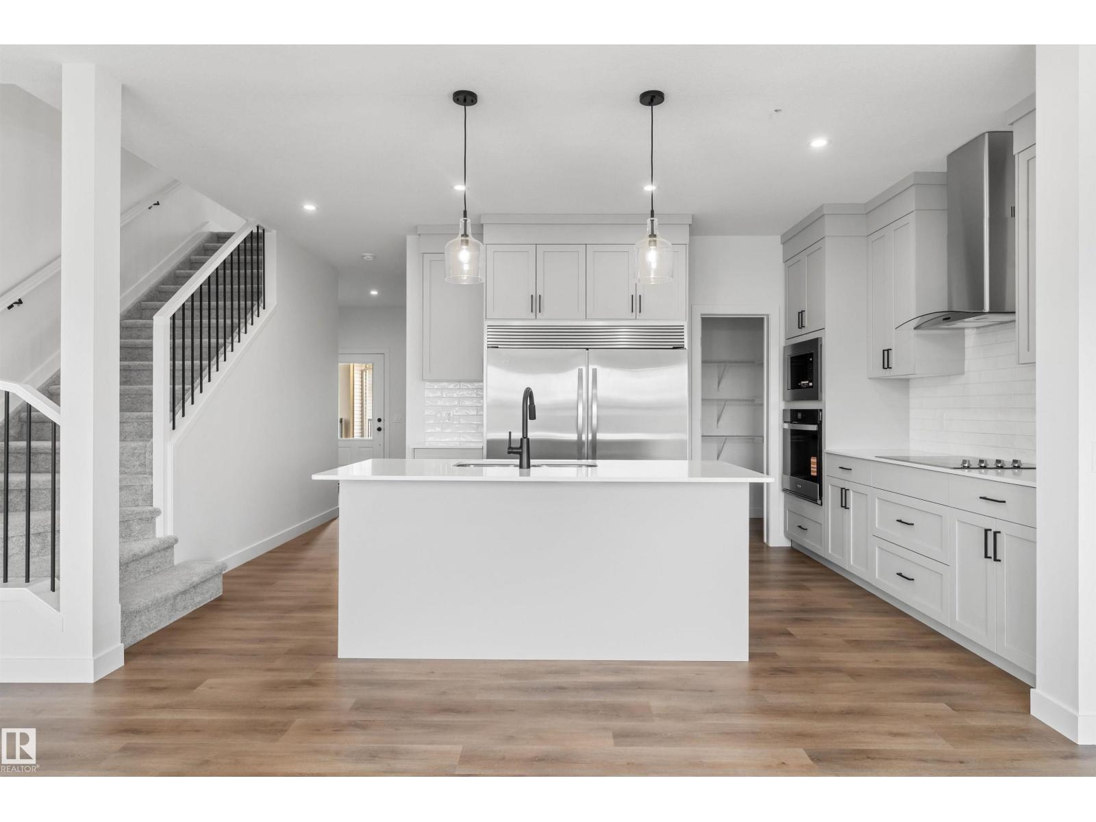 19356 29 Avenue NW - Photo 9
