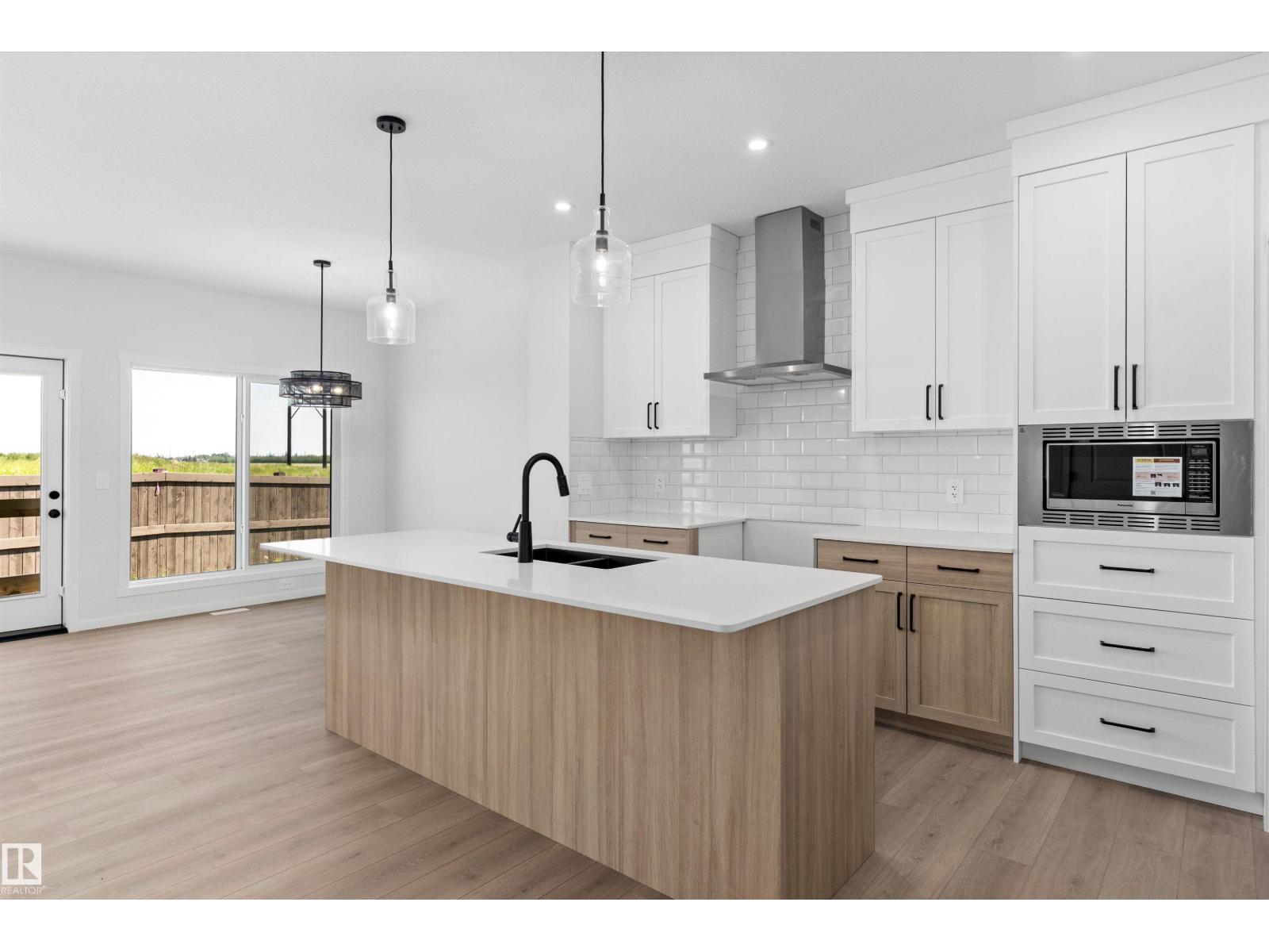 18808 29 Avenue NW - Photo 14