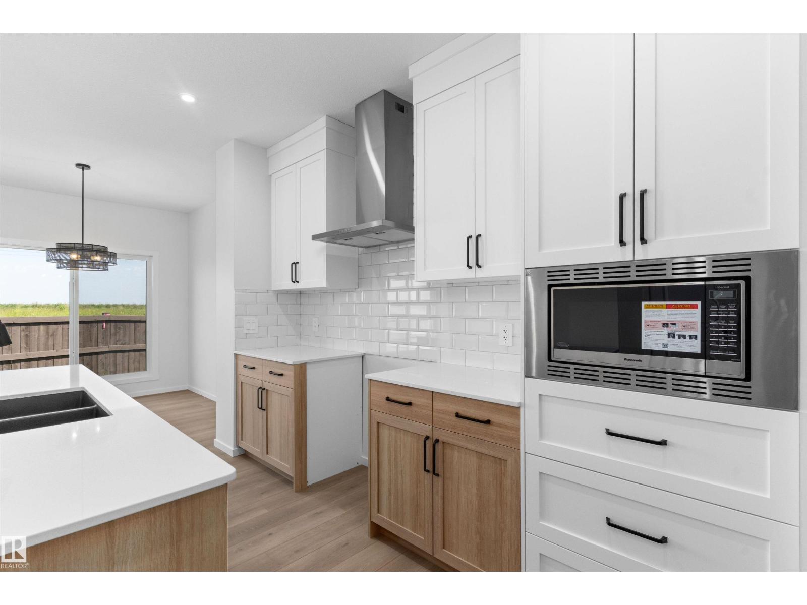 18808 29 Avenue NW - Photo 15