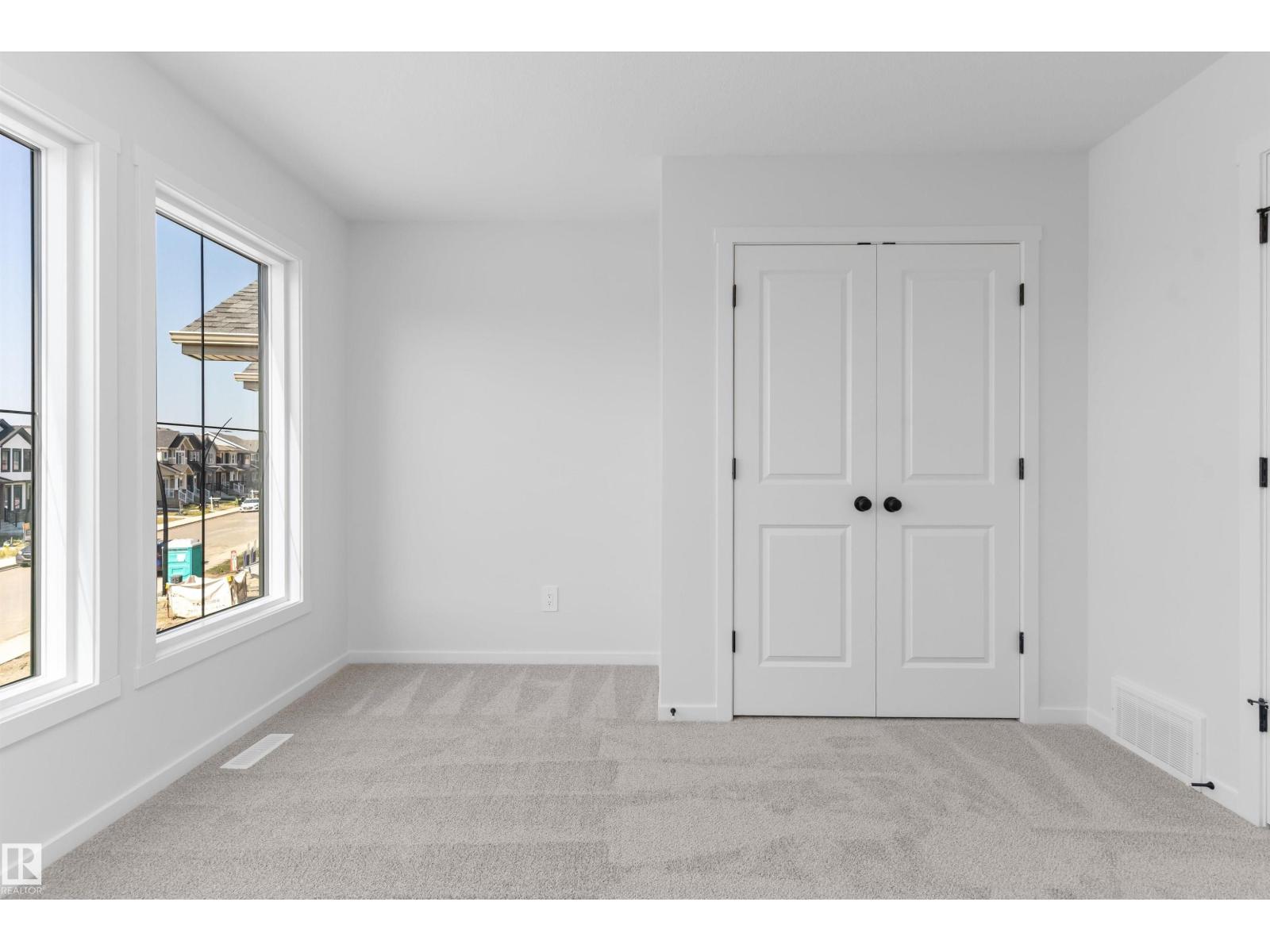 18808 29 Avenue NW - Photo 31