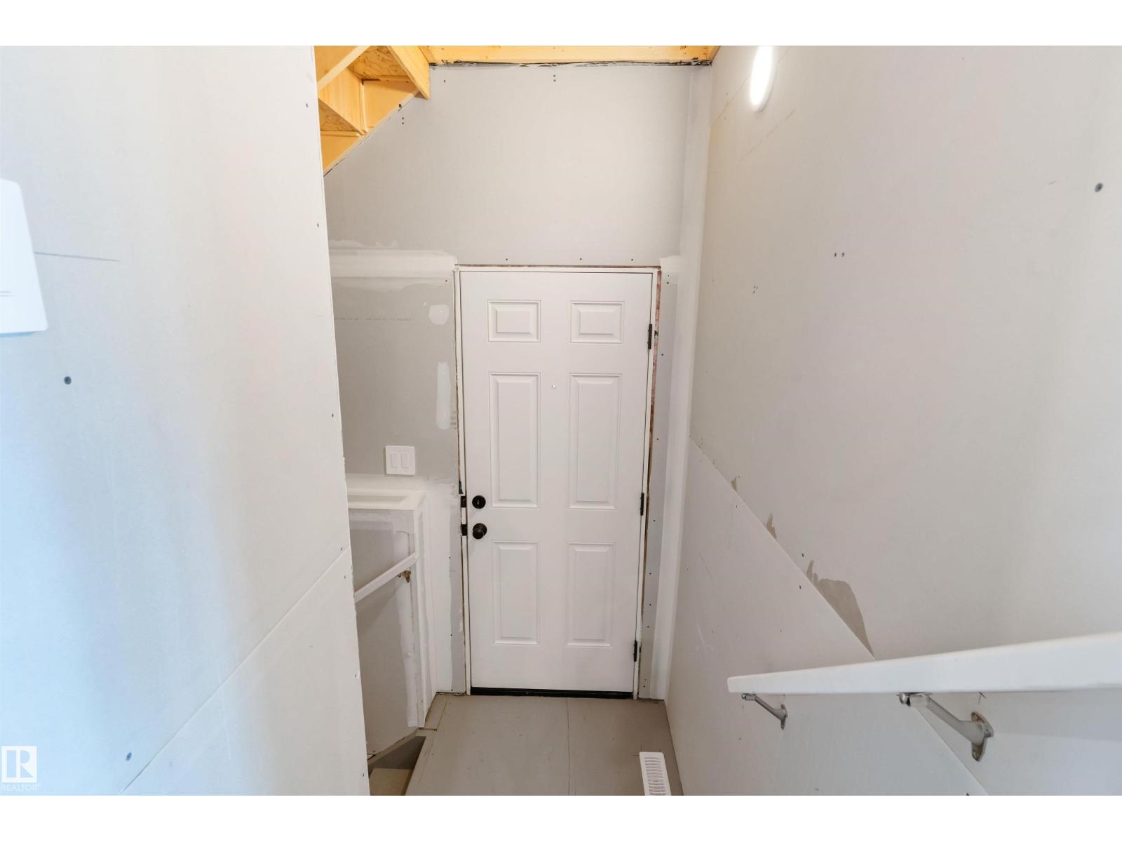 18808 29 Avenue NW - Photo 33