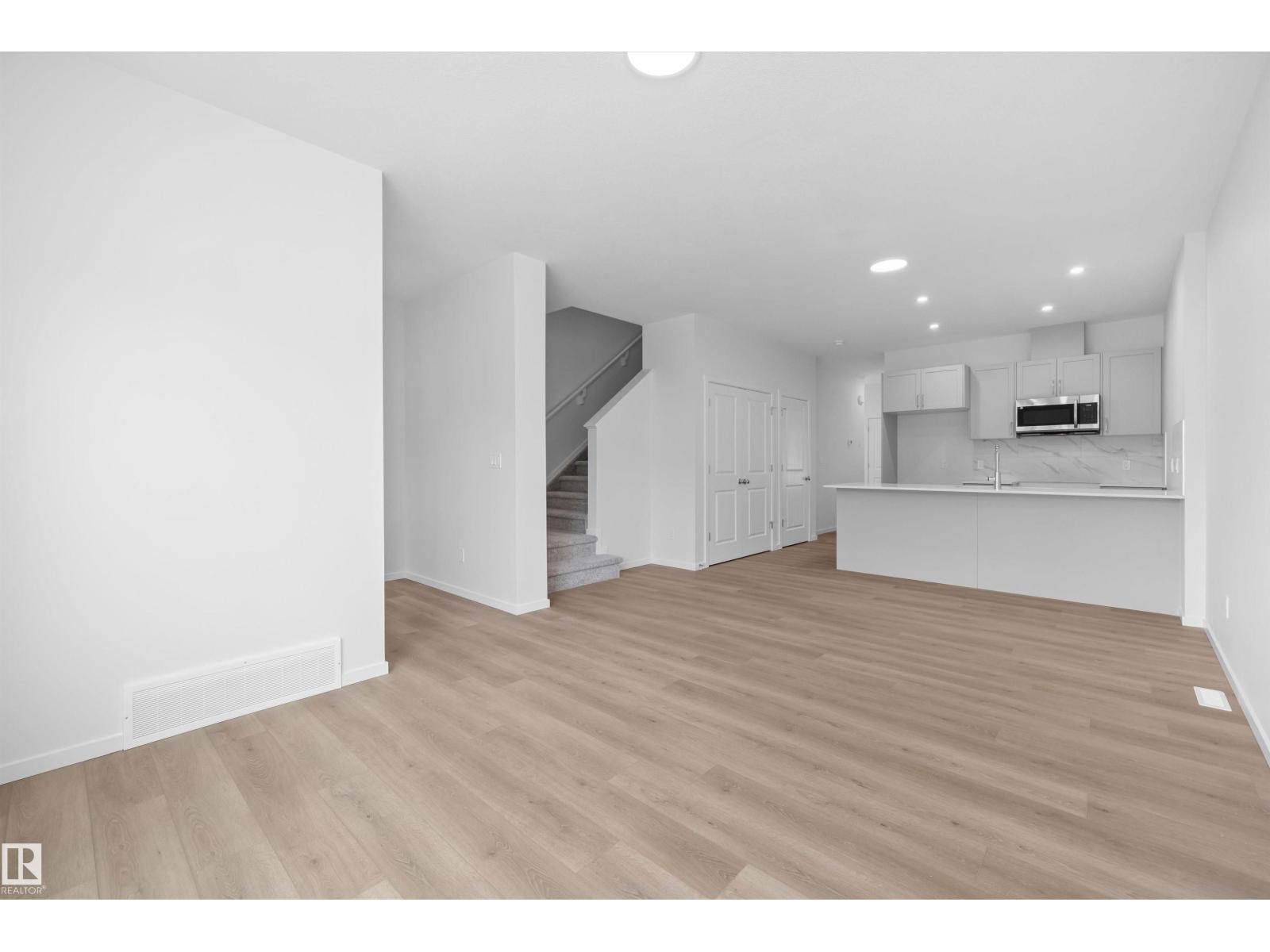 9105 Elves LO NW, Edgemont (Edmonton), Edmonton photo 4