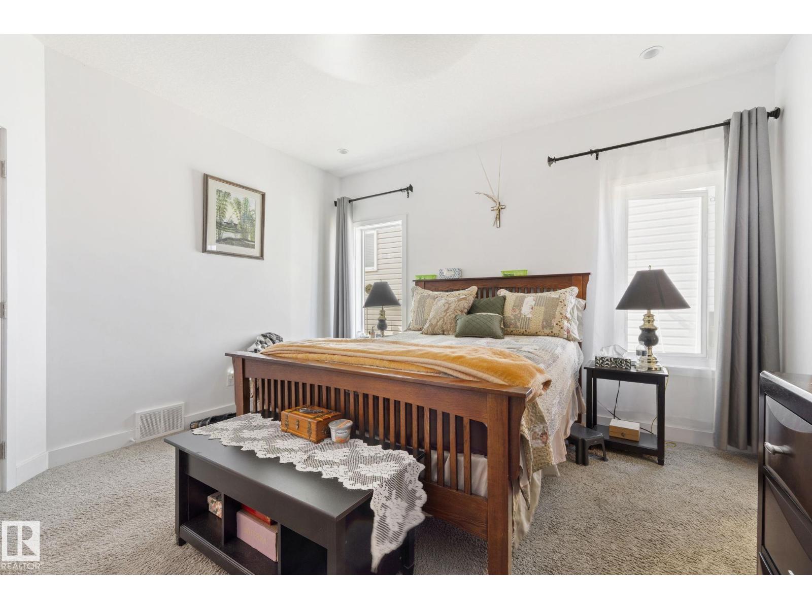4809 55 ST - 24