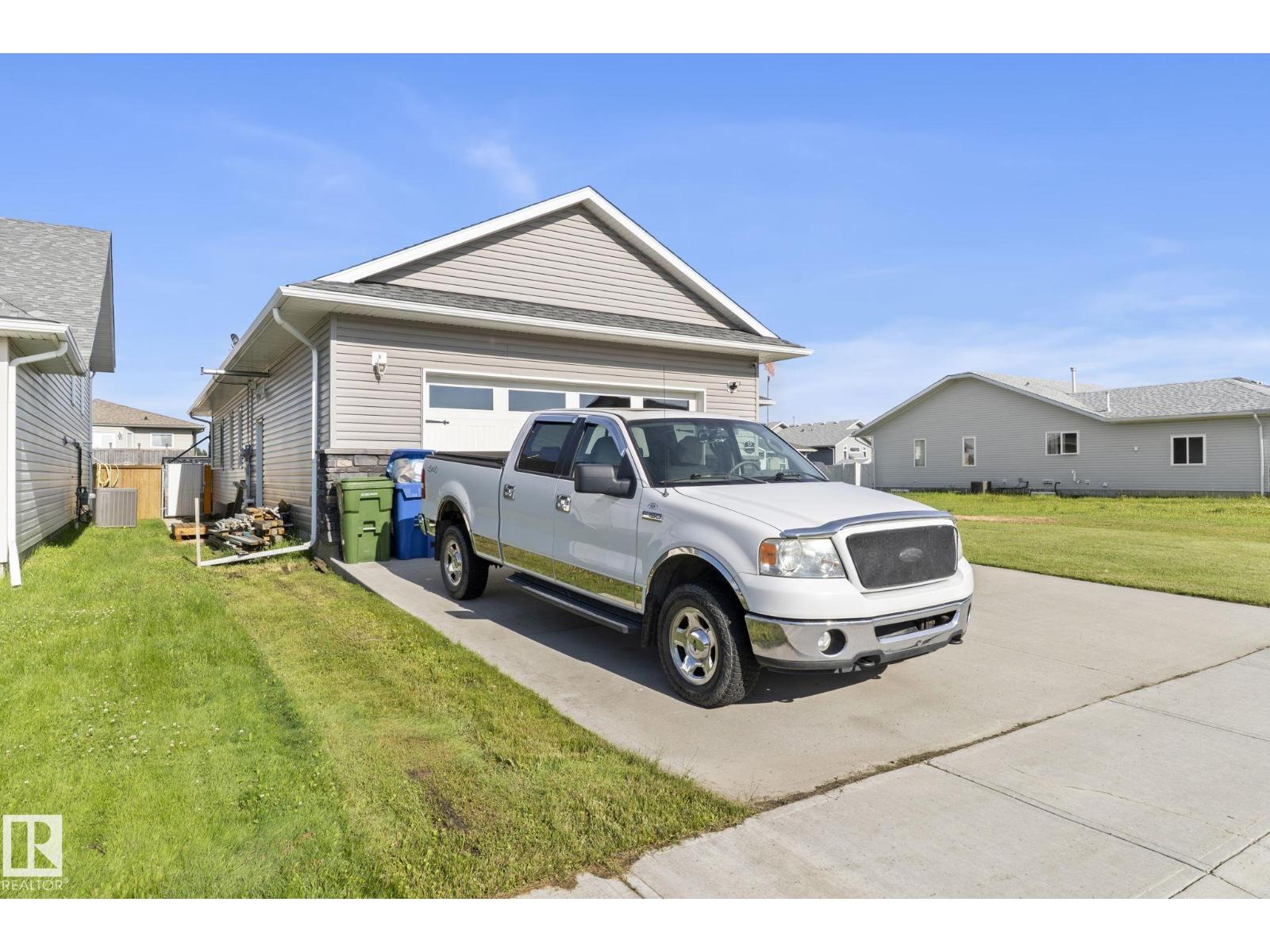 4809 55 ST - 4
