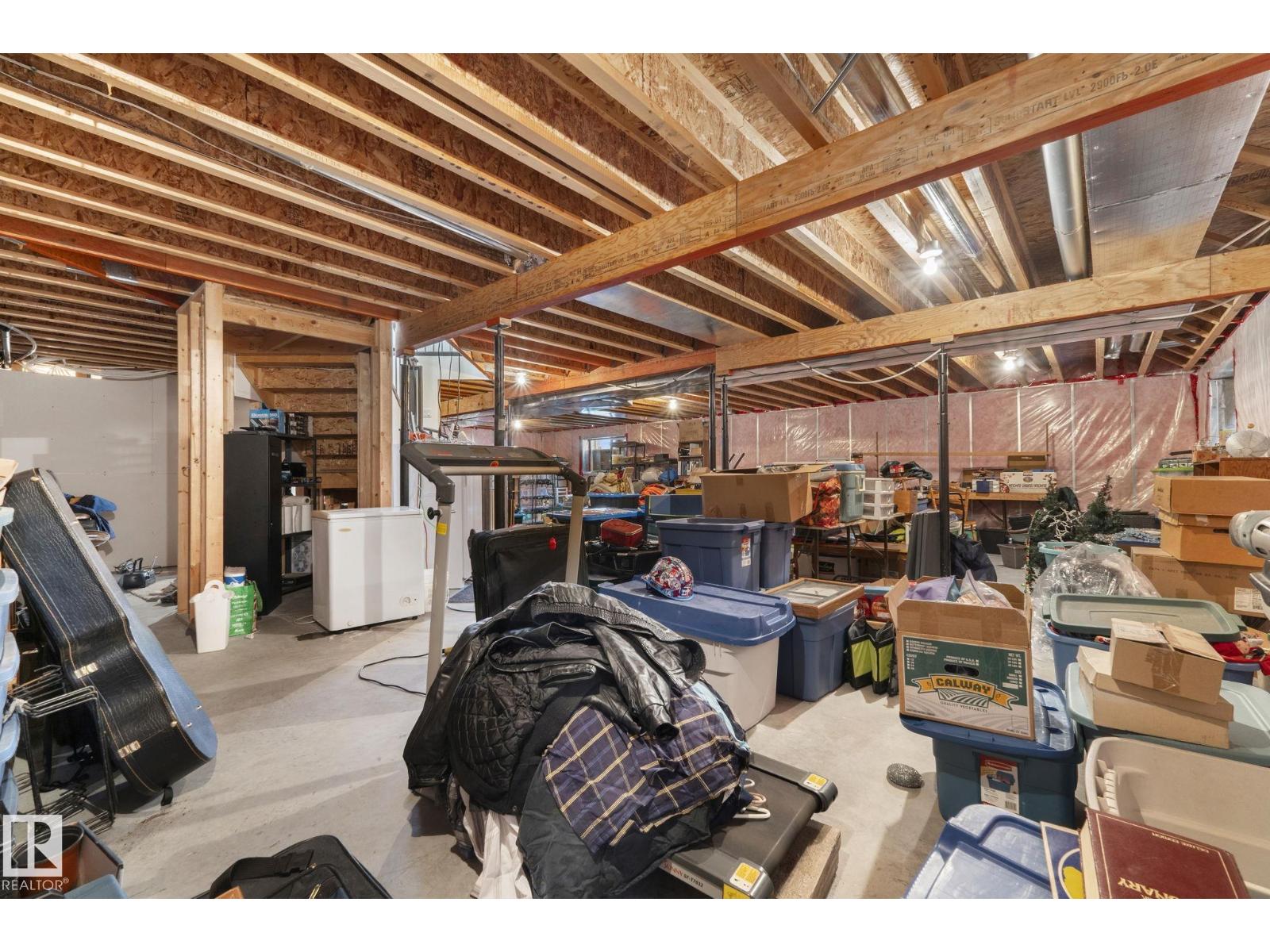 4809 55 ST - 40