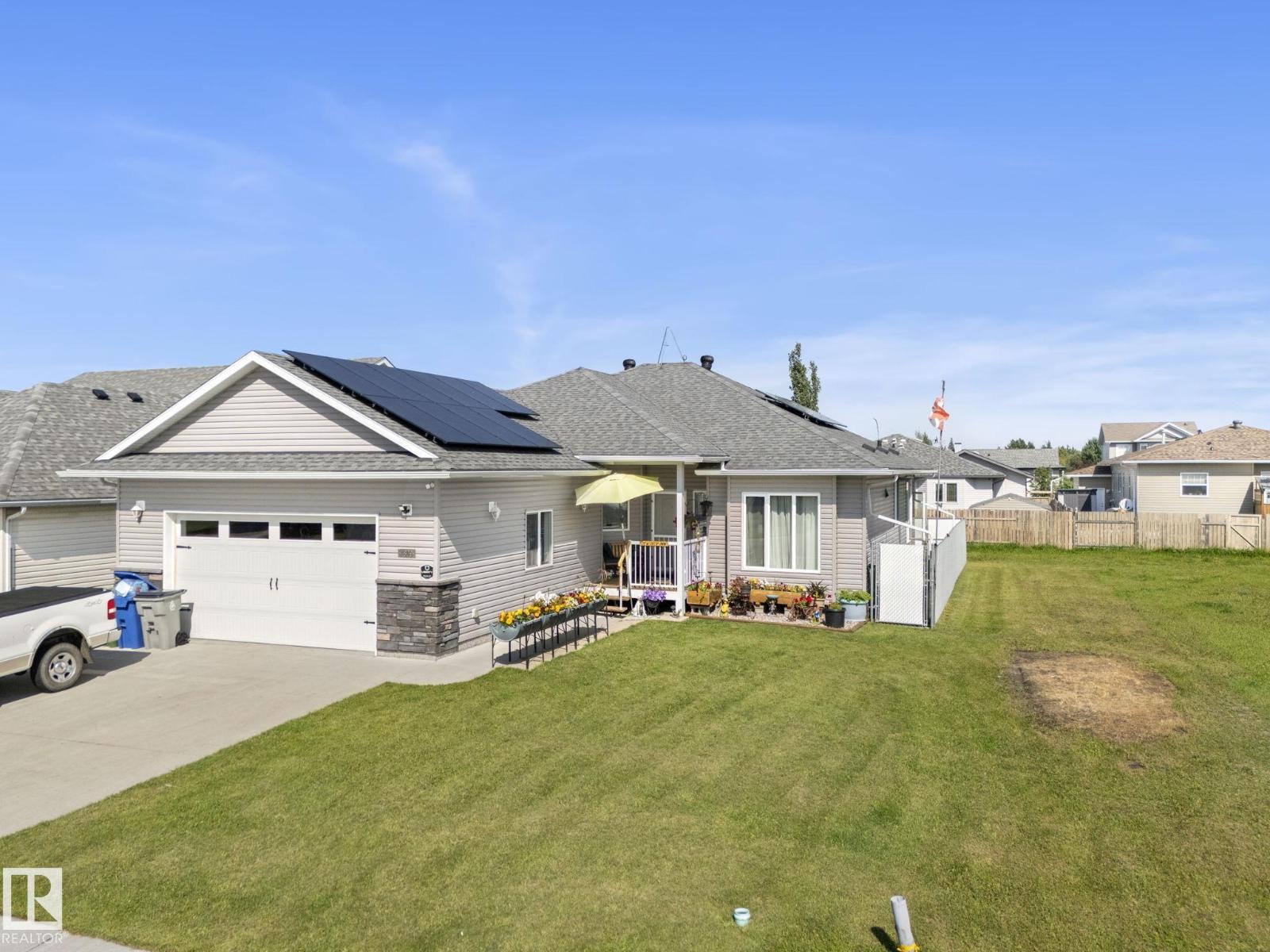 4809 55 ST - 55