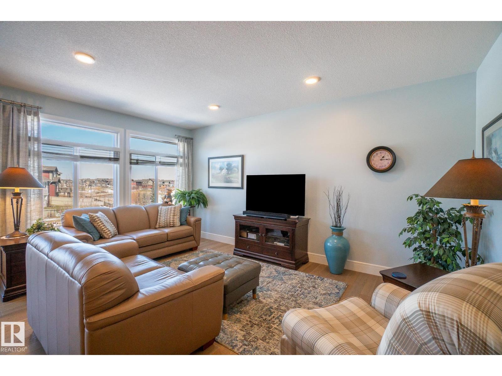 4910 HAWTHORN PL SW - 13