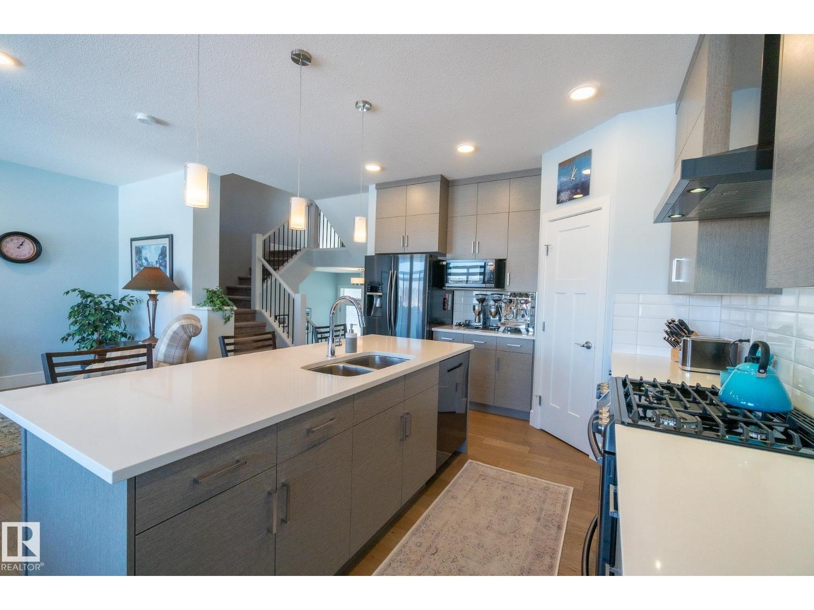 4910 HAWTHORN PL SW - 19