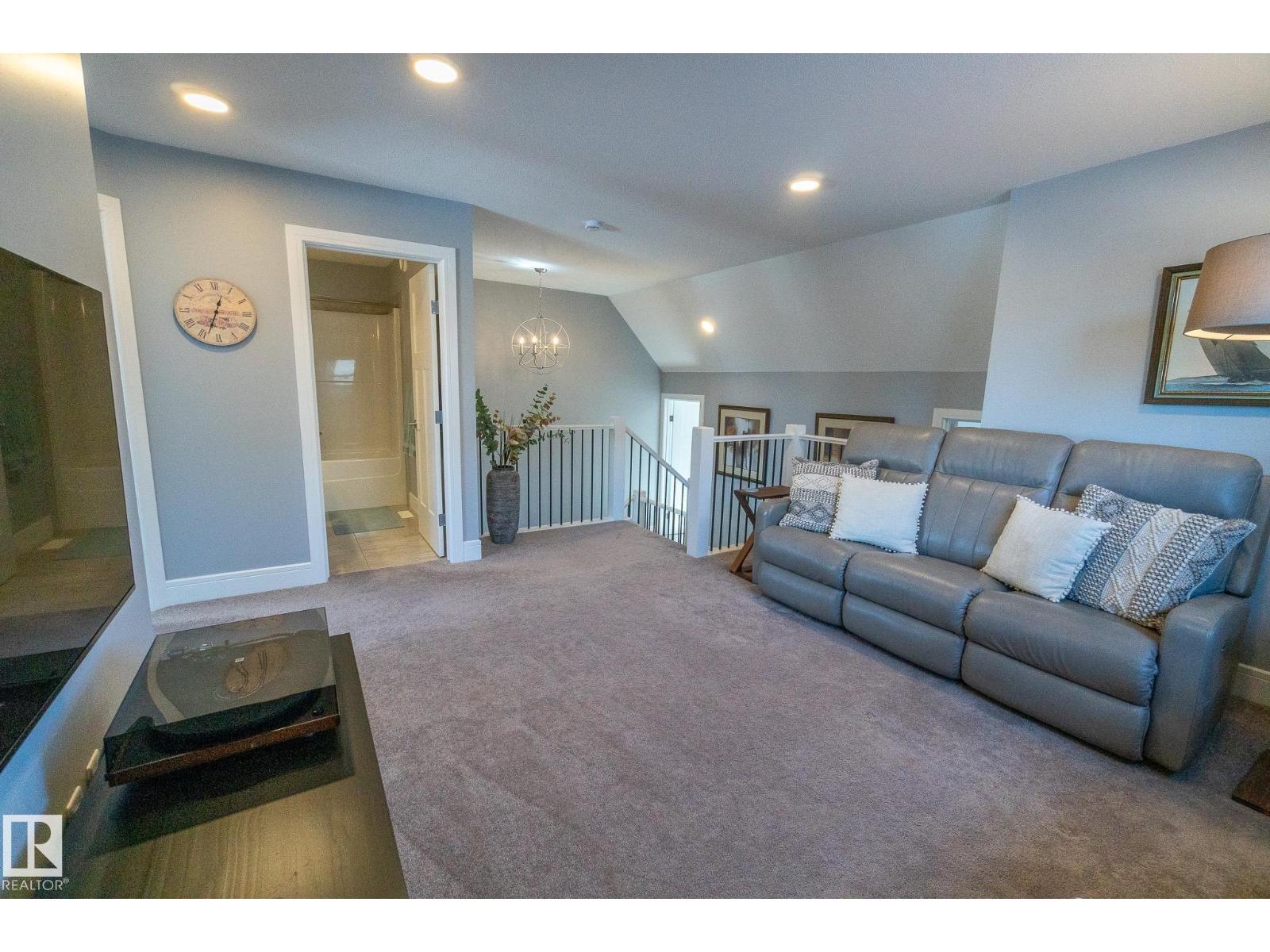 4910 HAWTHORN PL SW - 24