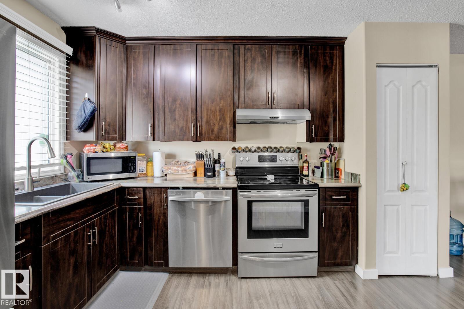 8314 182 ST NW - 12
