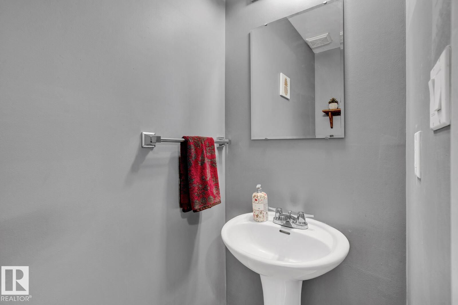 8314 182 ST NW - 15