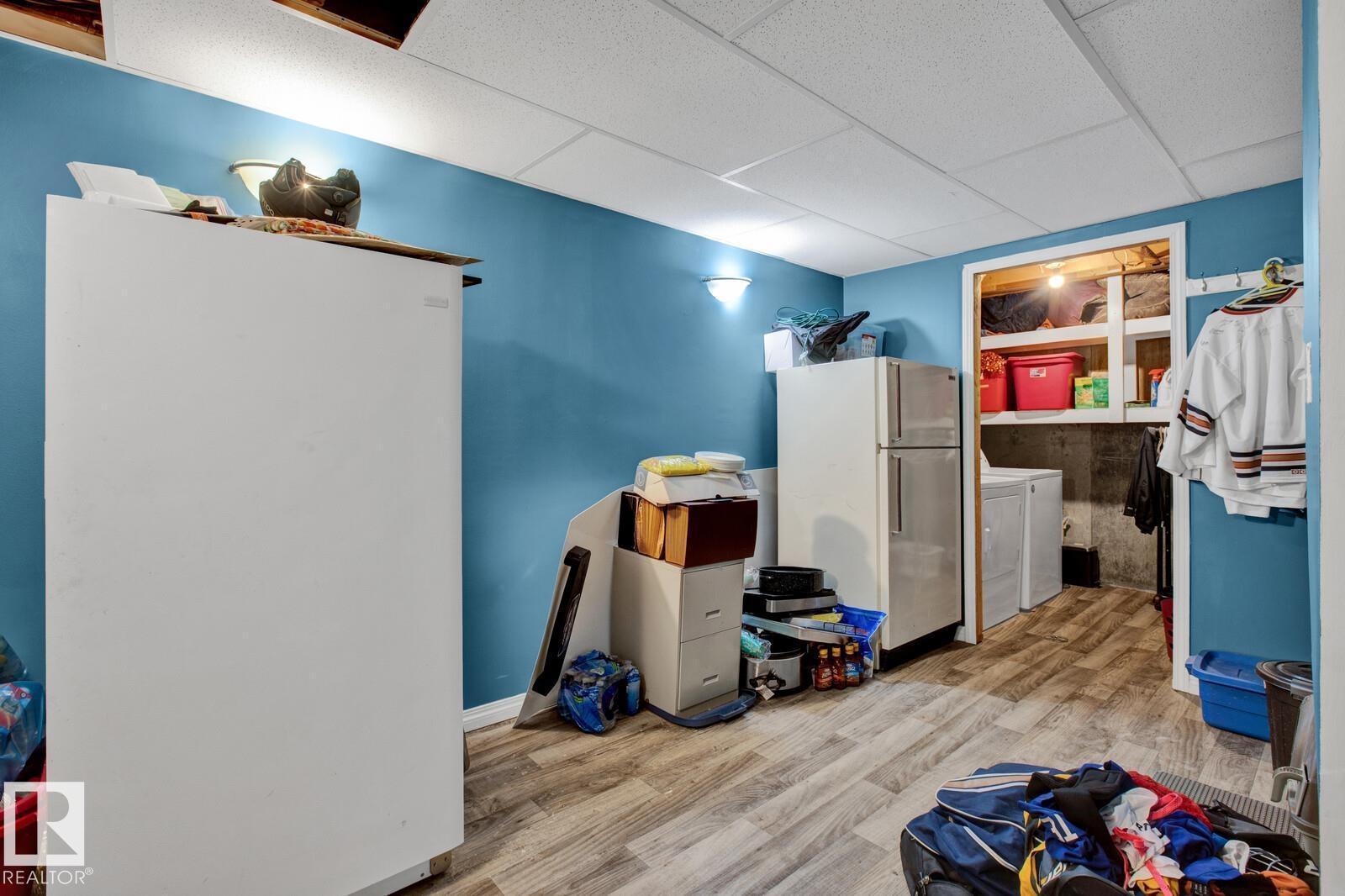 8314 182 ST NW - 30