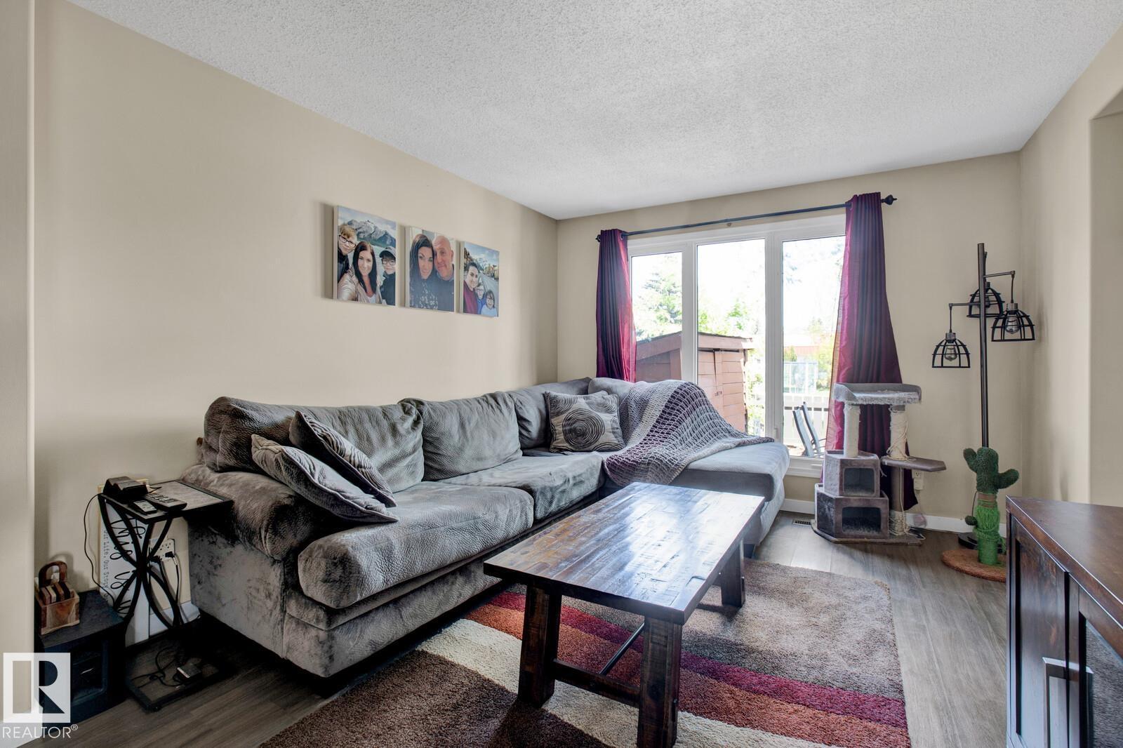 8314 182 ST NW - 7