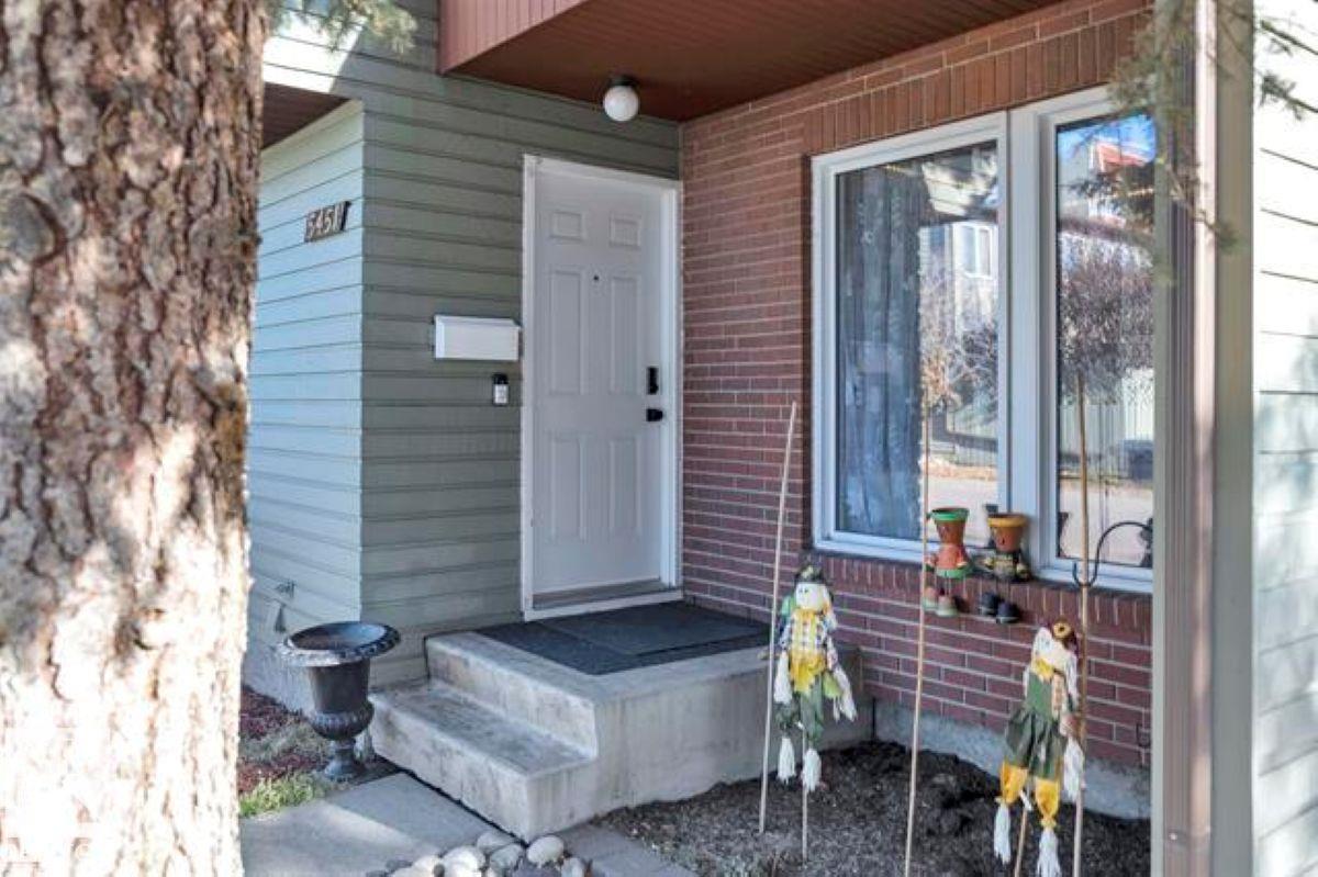 5451 HILL VIEW CR NW, Hillview, Edmonton photo 2