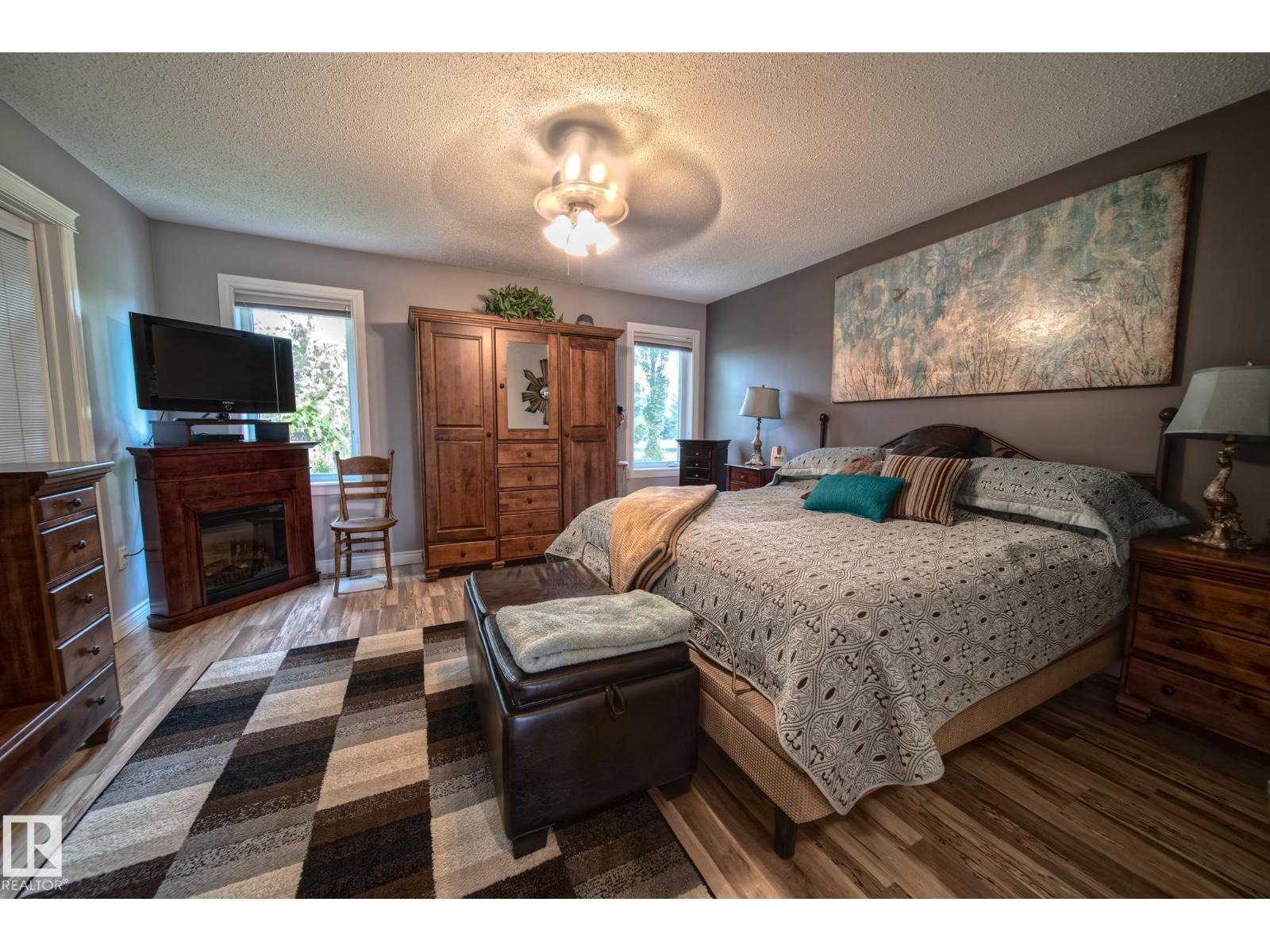 451066 Range Road 73 - 11