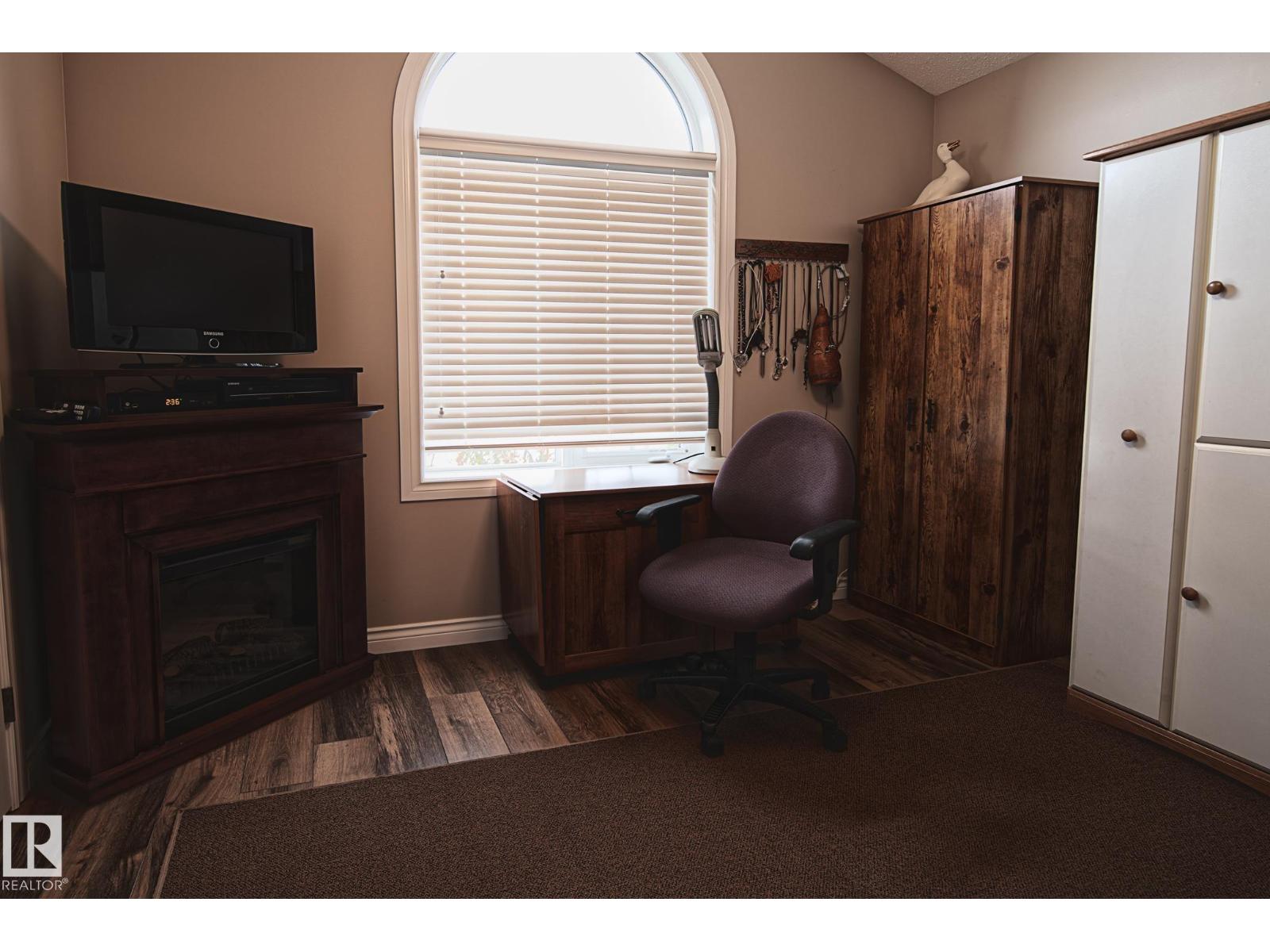 451066 Range Road 73 - 18