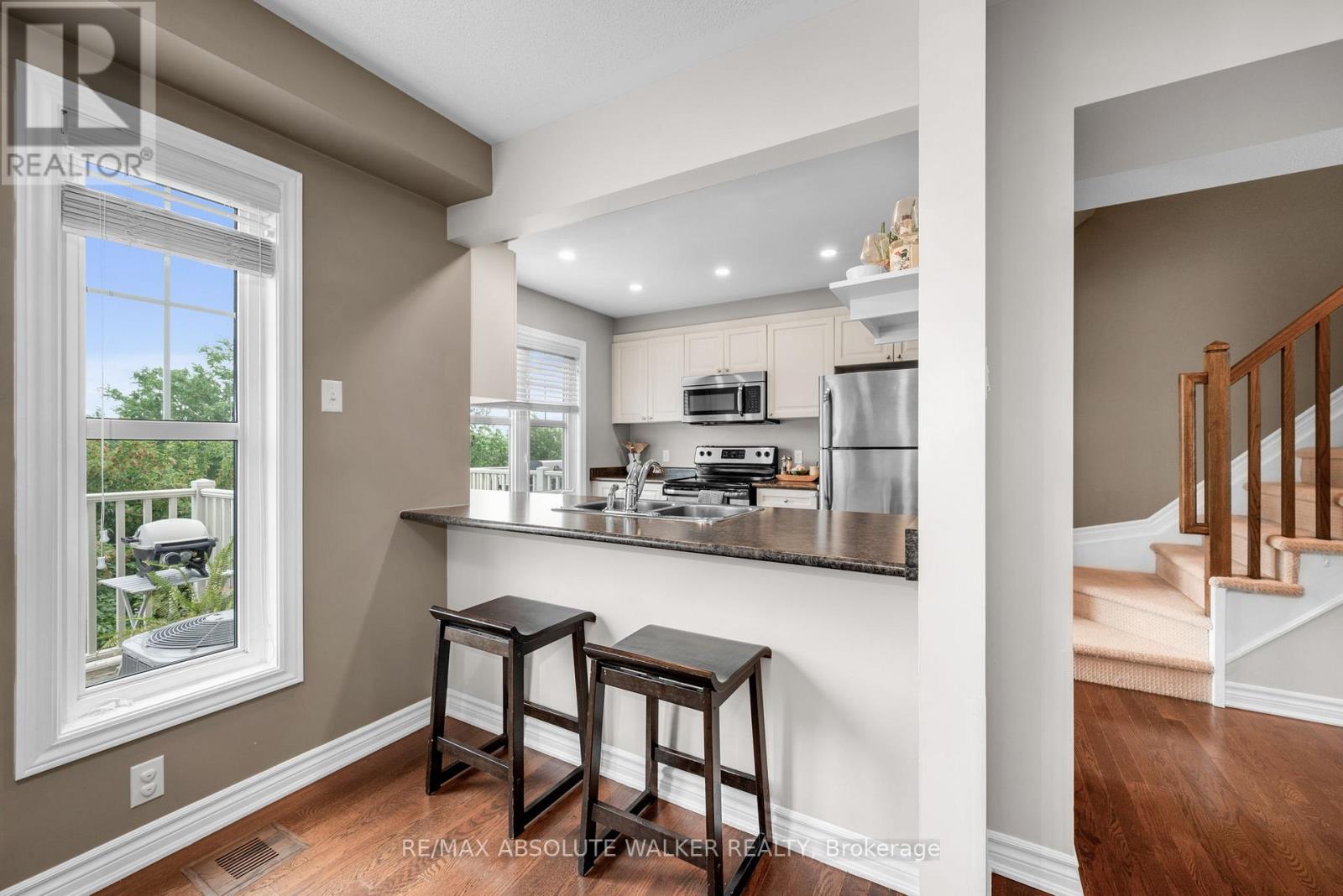 156 SUNSHINE CRESCENT - 10