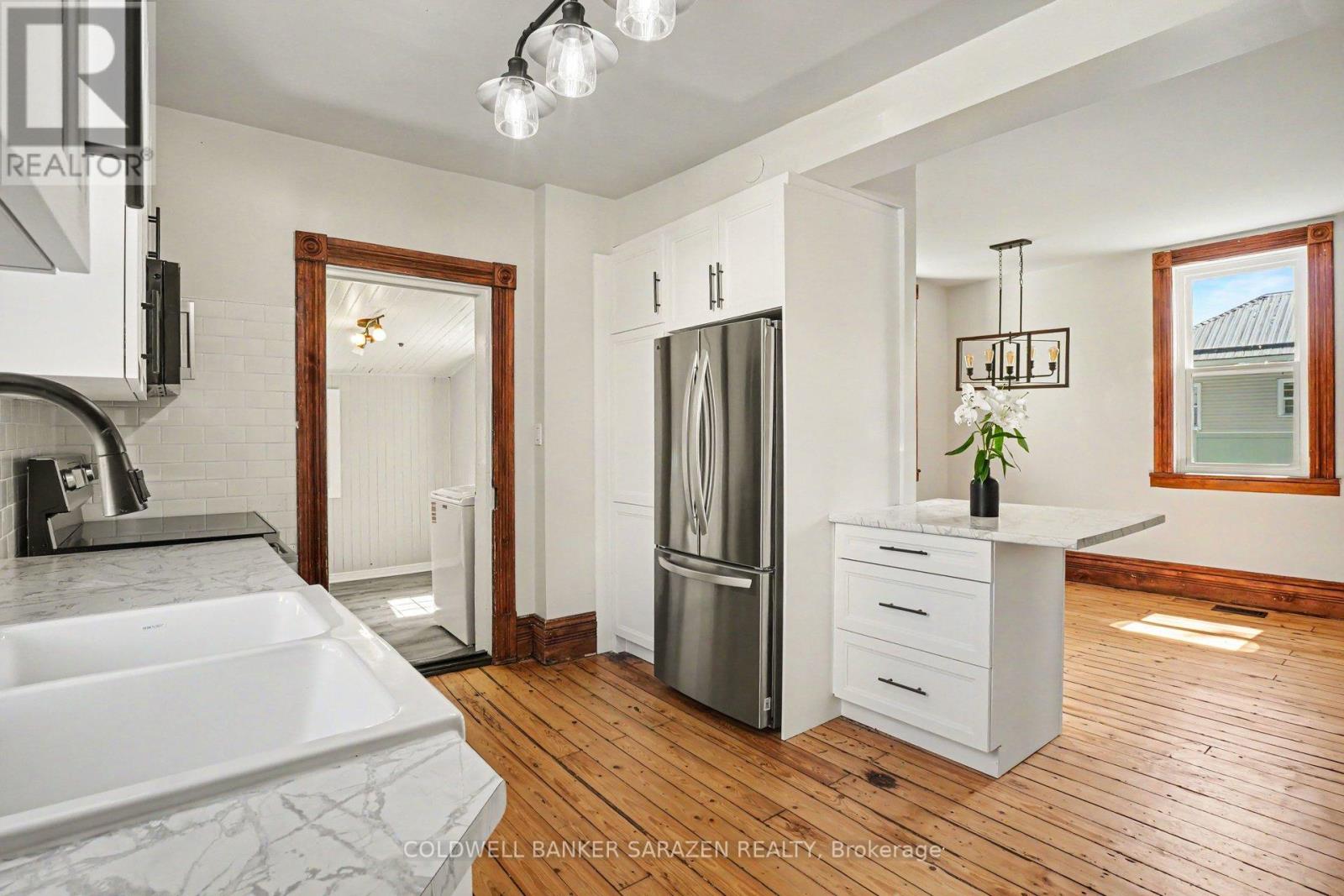 48 NORMA STREET S - 13