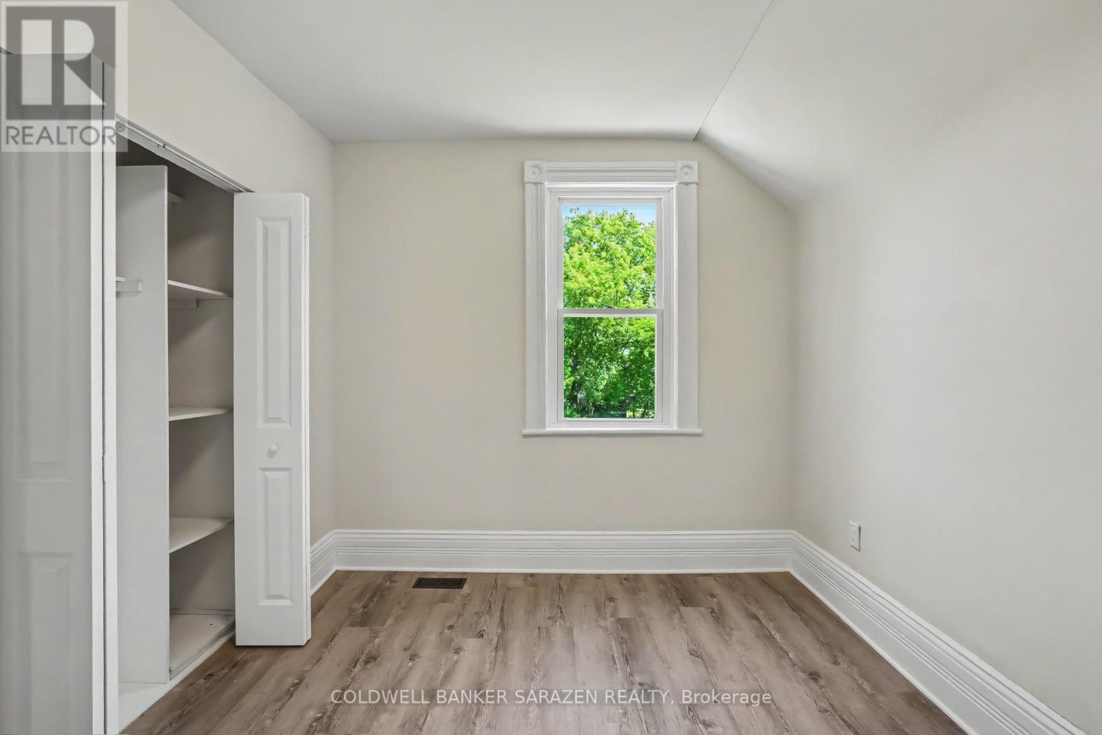 48 NORMA STREET S - 25