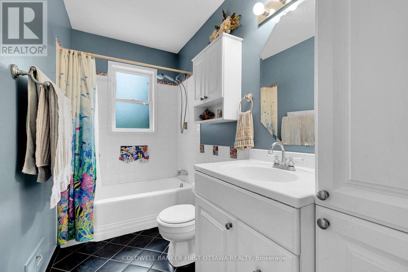 636 MALARTIC AVENUE - 20